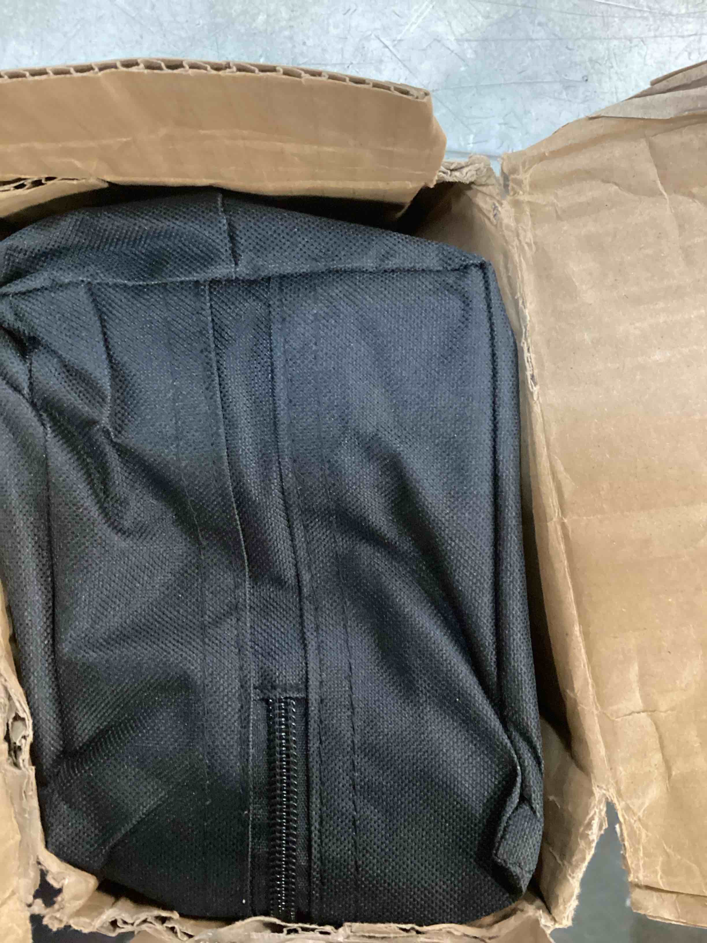 https://s3.amazonaws.com/lotting-images-prod/bidfta/GRA0235320_1728930341693.jpeg