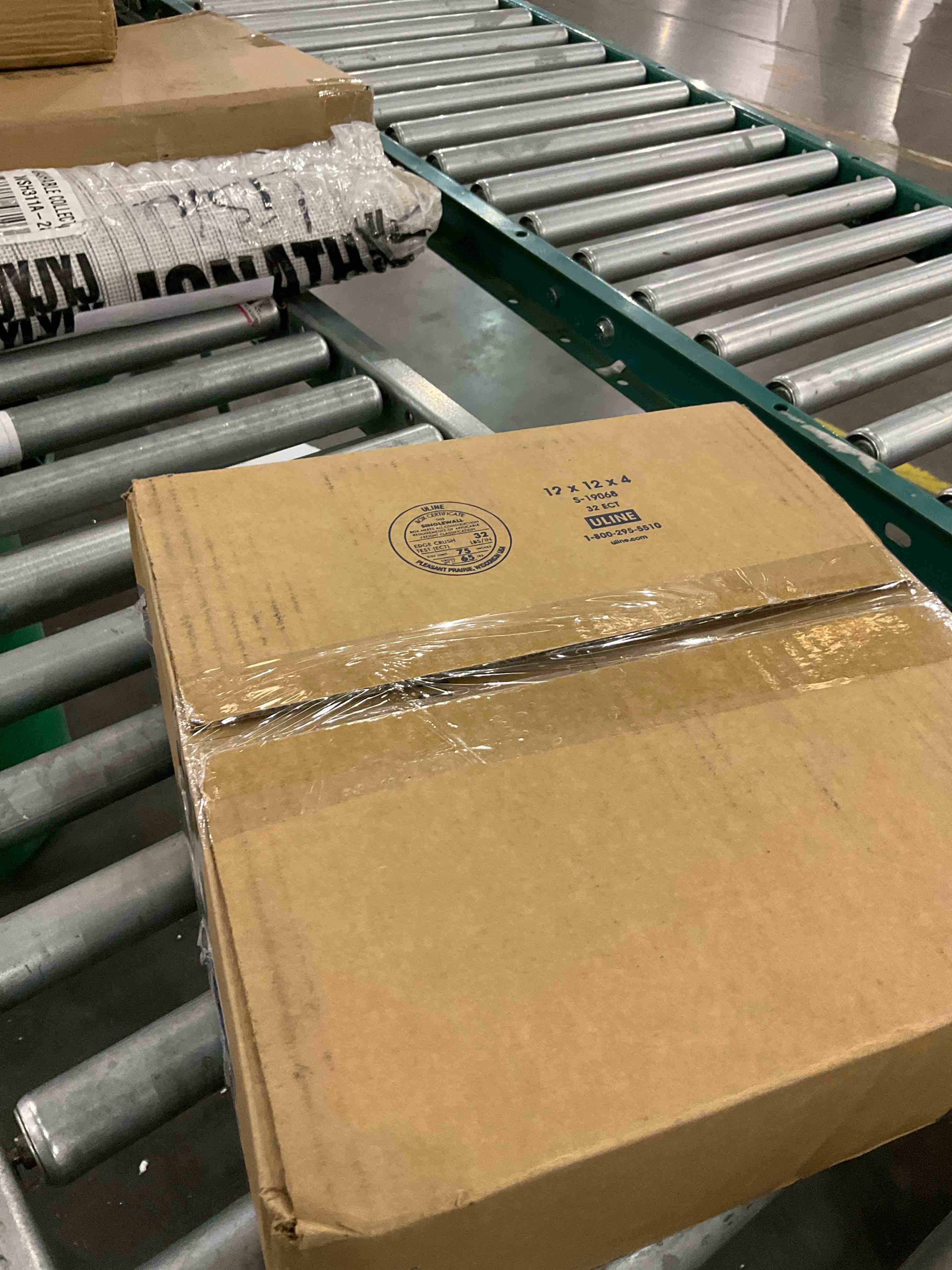 https://s3.amazonaws.com/lotting-images-prod/bidfta/GRA0236010_1734620224338.jpeg
