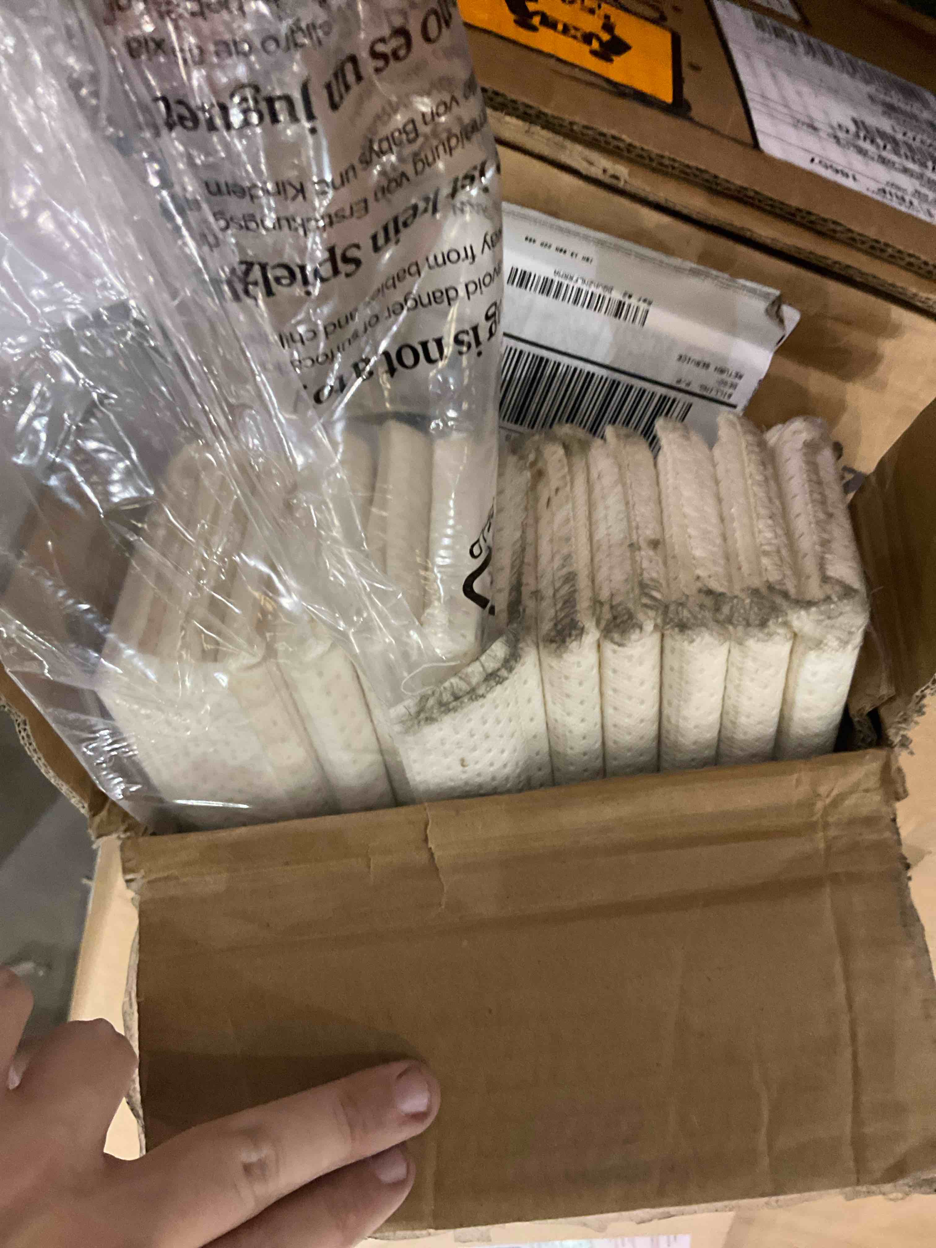 https://s3.amazonaws.com/lotting-images-prod/bidfta/GRA0237010_1733859987657.jpeg