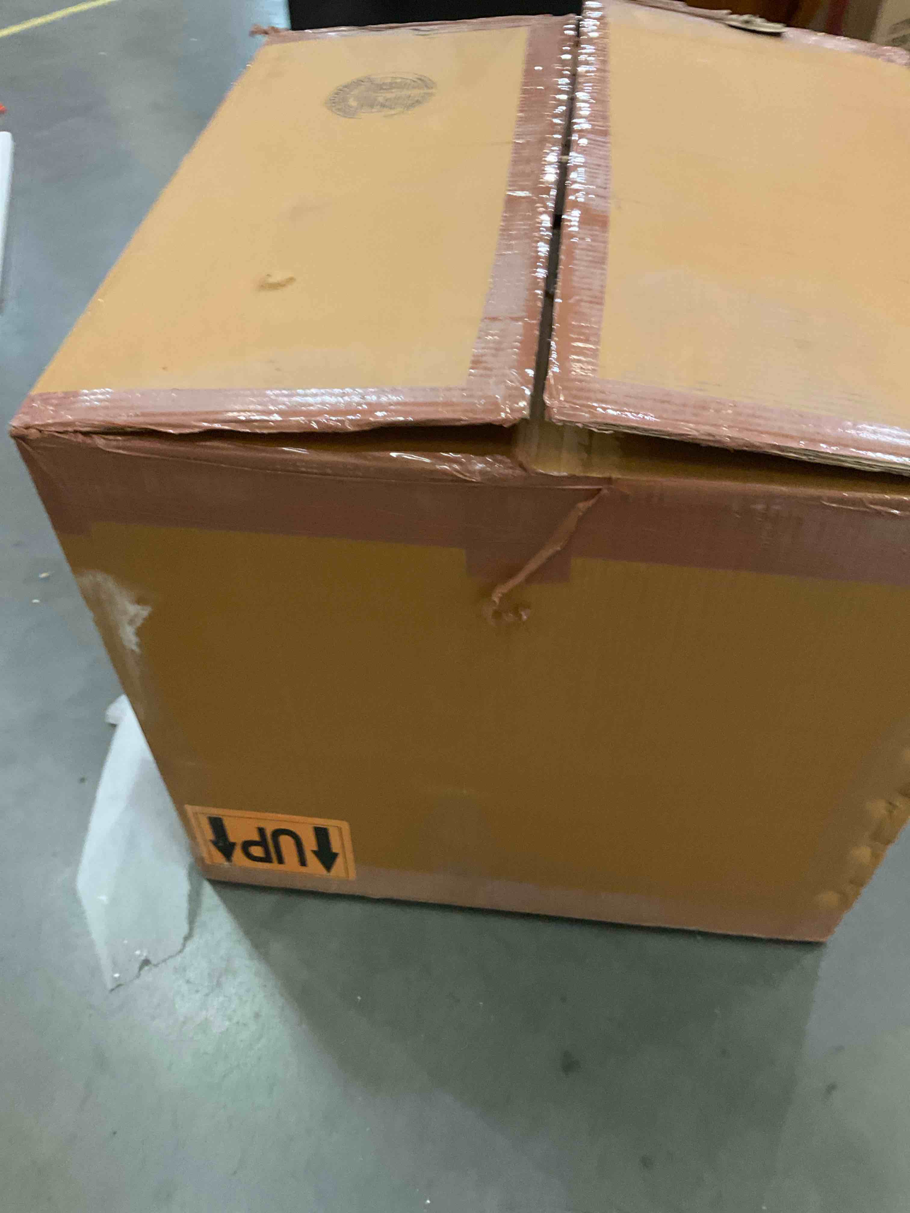 https://s3.amazonaws.com/lotting-images-prod/bidfta/GRA0237640_1732293711209.jpeg
