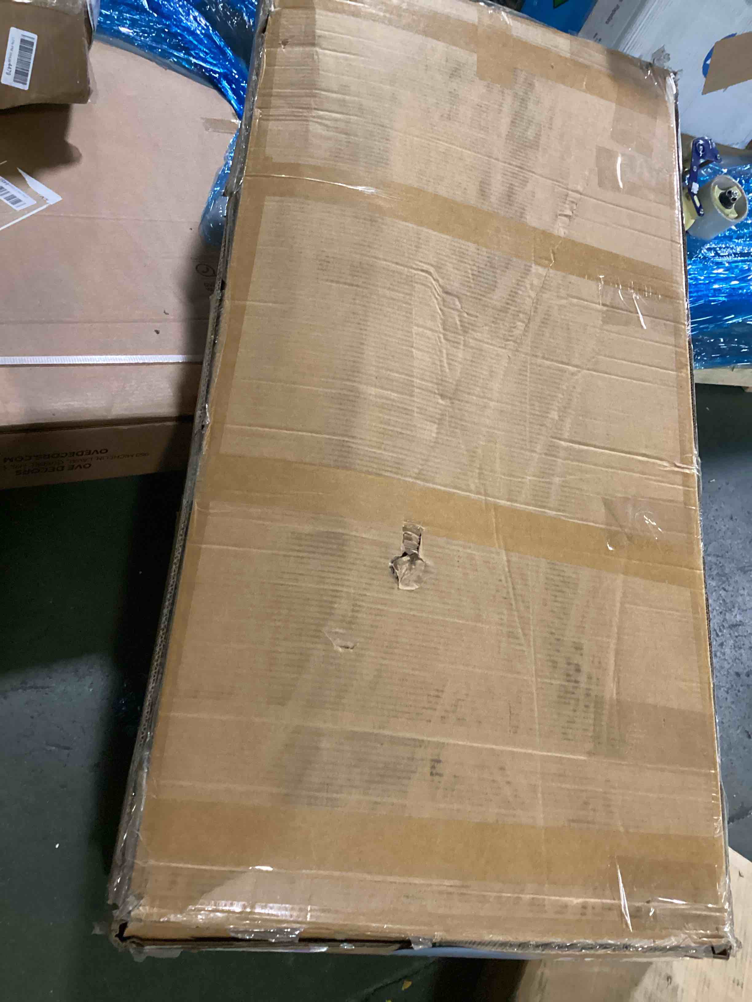 https://s3.amazonaws.com/lotting-images-prod/bidfta/GRA0238663_1732065254024.jpeg