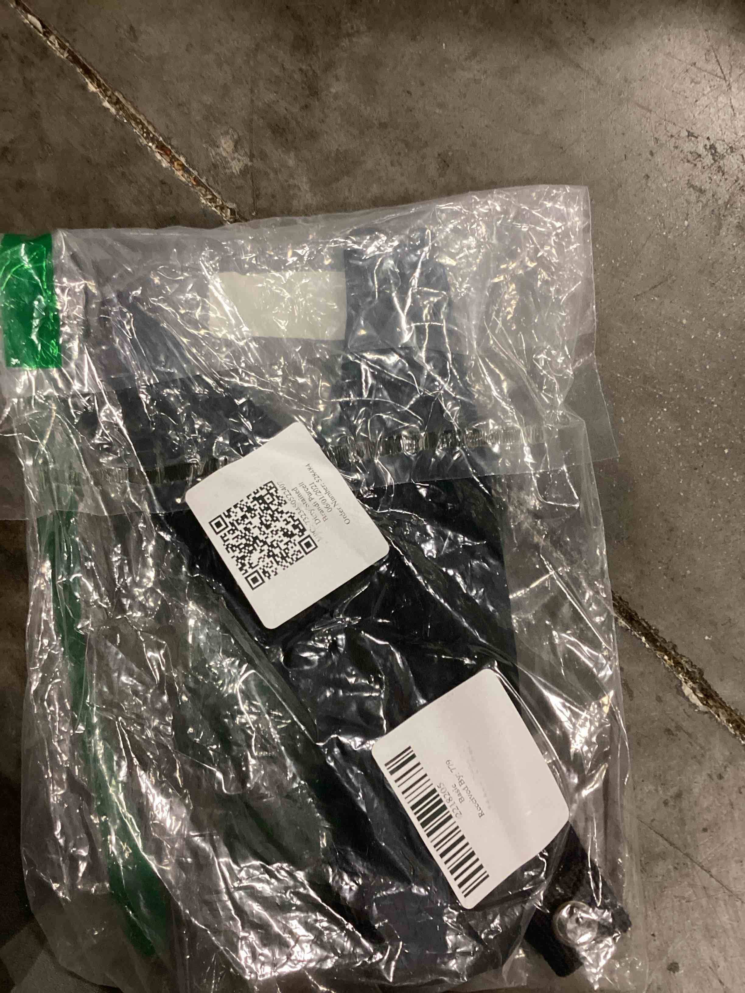 https://s3.amazonaws.com/lotting-images-prod/bidfta/GRA0244429_1734561750248.jpeg