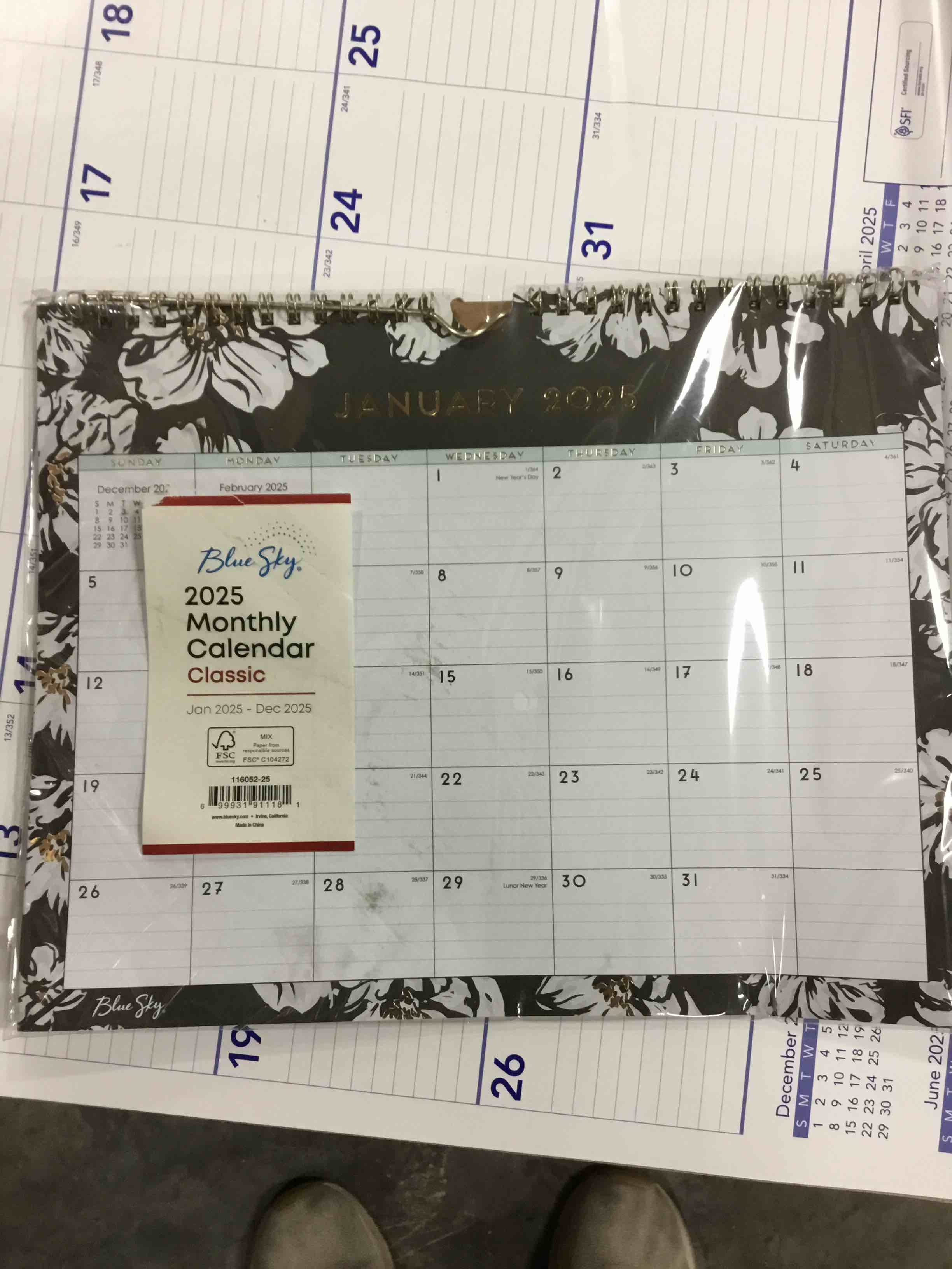 bundle of 6- 2025 calendars