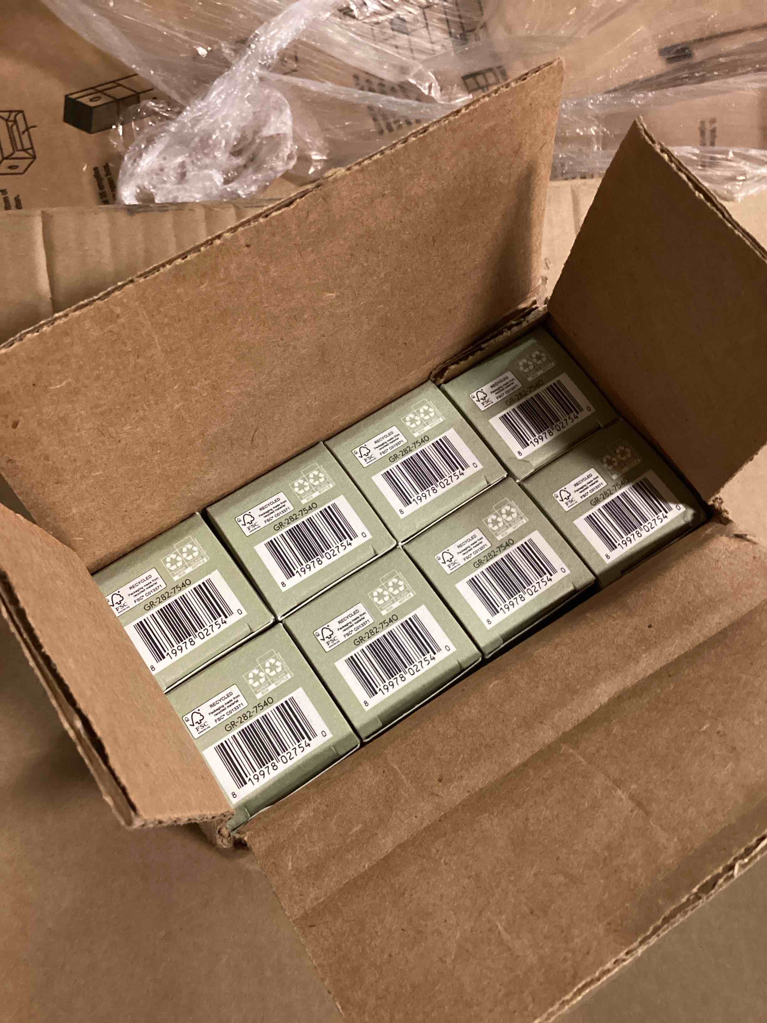 https://s3.amazonaws.com/lotting-images-prod/bidfta/GRA0249896_1728486577292.jpeg