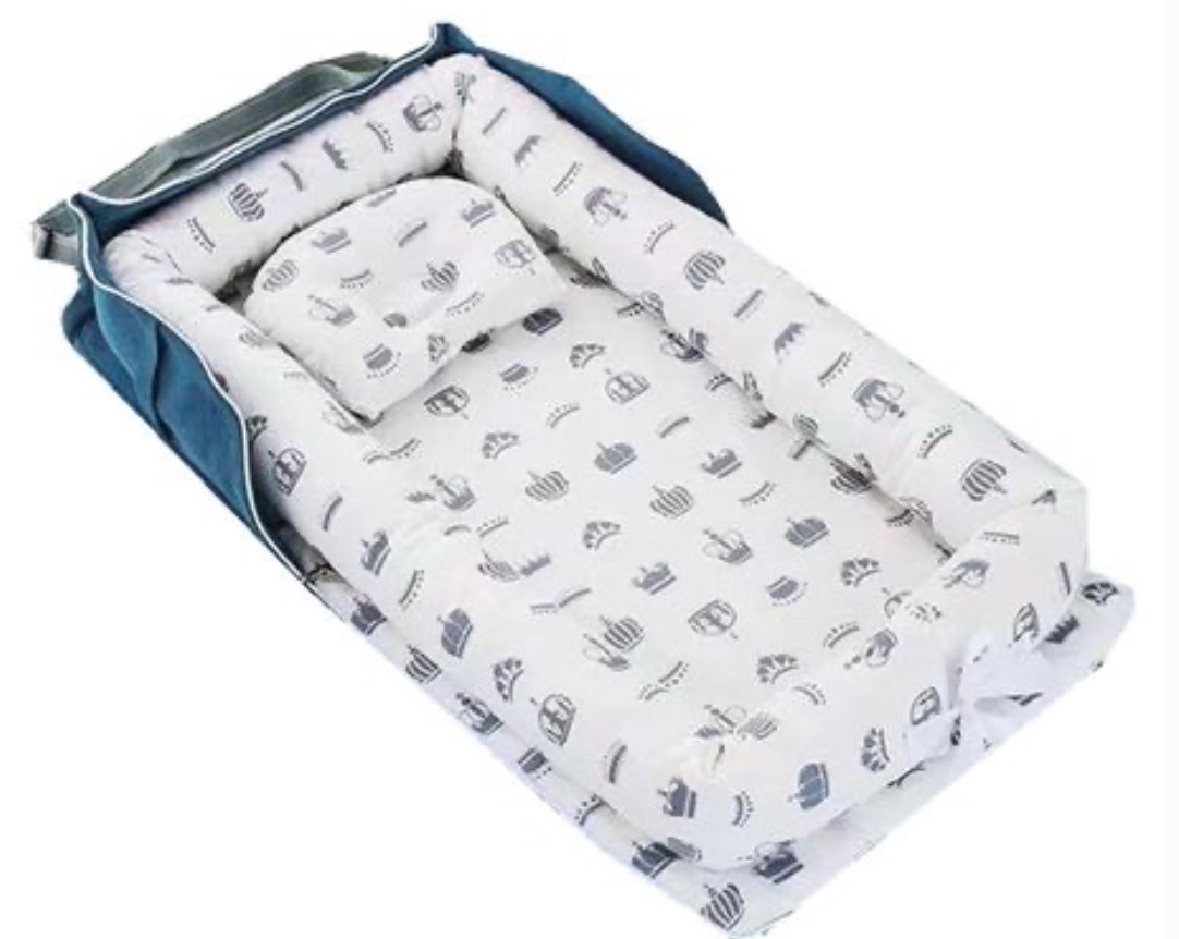 Baby's Anti-Collision Soft Lounger Bassinet Bed - White crown