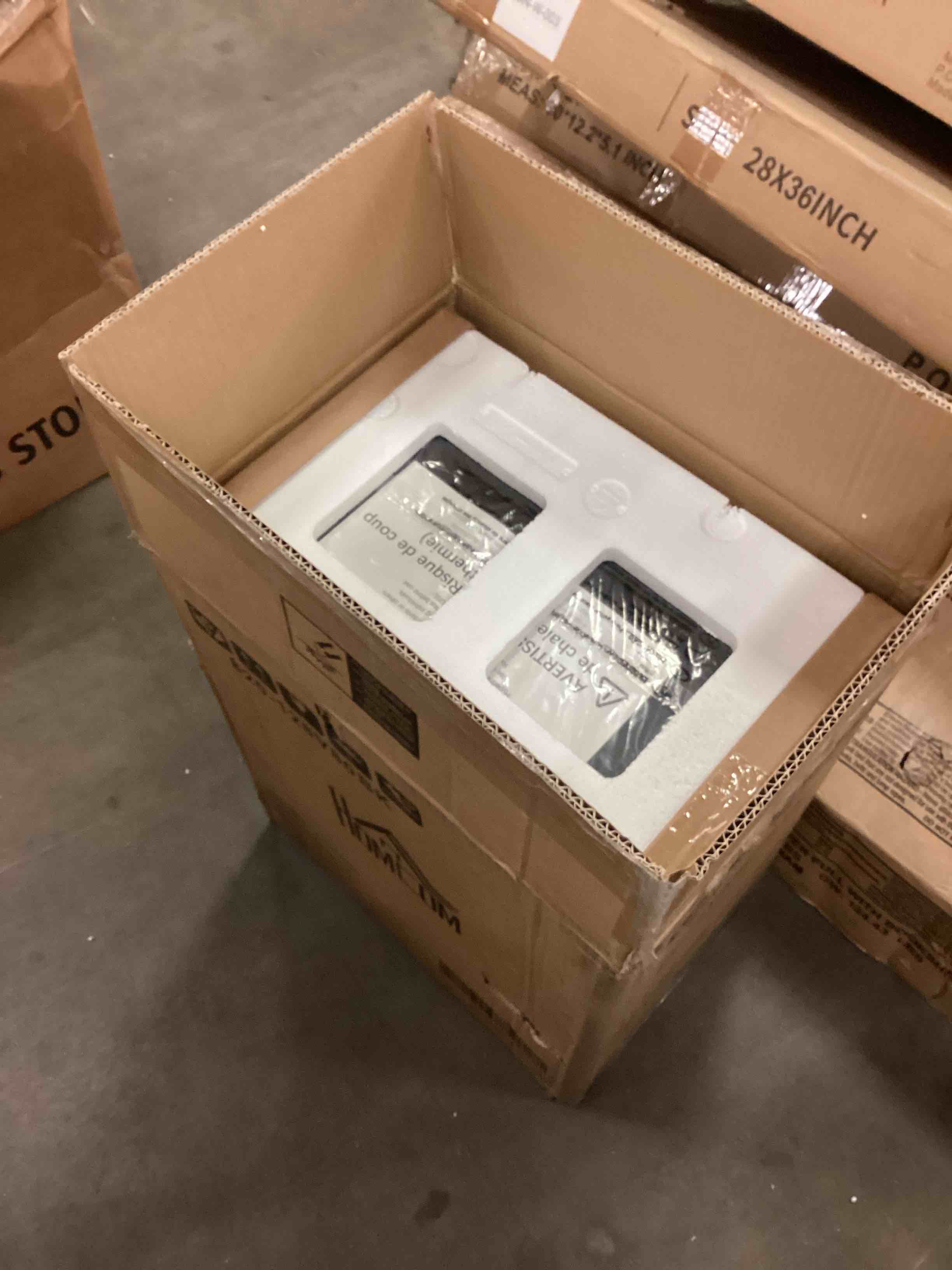 https://s3.amazonaws.com/lotting-images-prod/bidfta/GRA0255627_1733248948974.jpeg