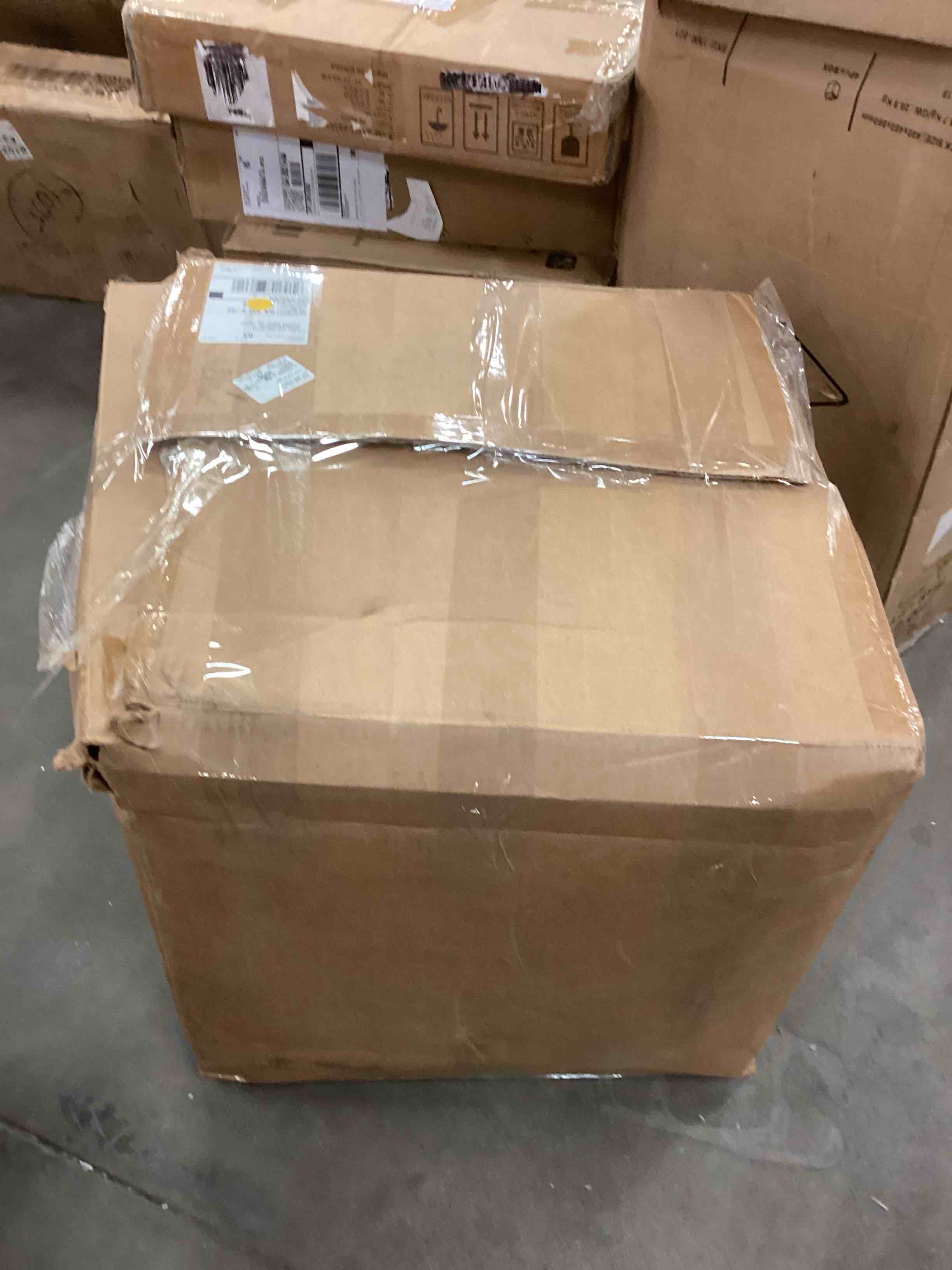 https://s3.amazonaws.com/lotting-images-prod/bidfta/GRA0255631_1733247430420.jpeg