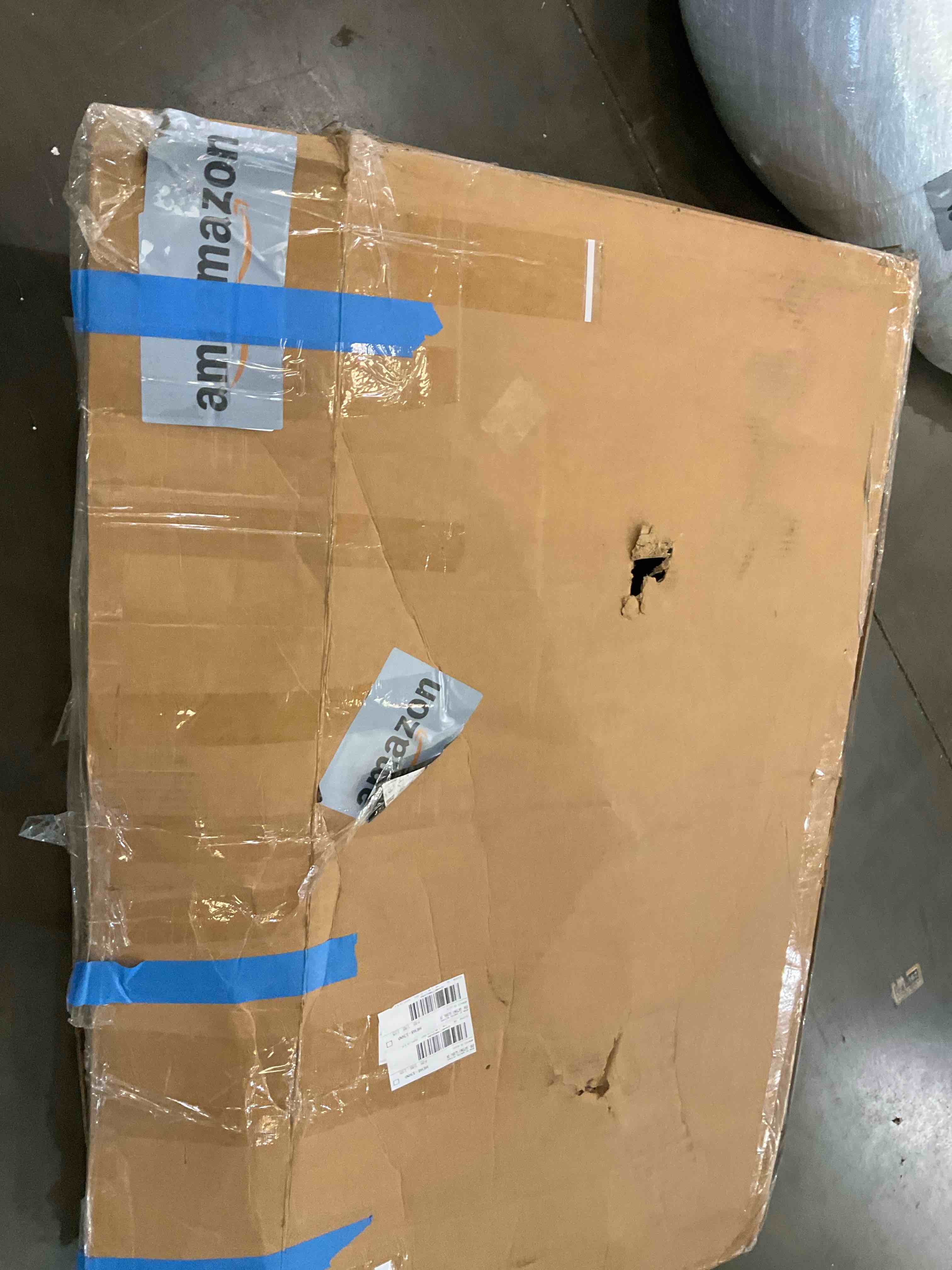 https://s3.amazonaws.com/lotting-images-prod/bidfta/GRA0264024_1739803024141.jpeg