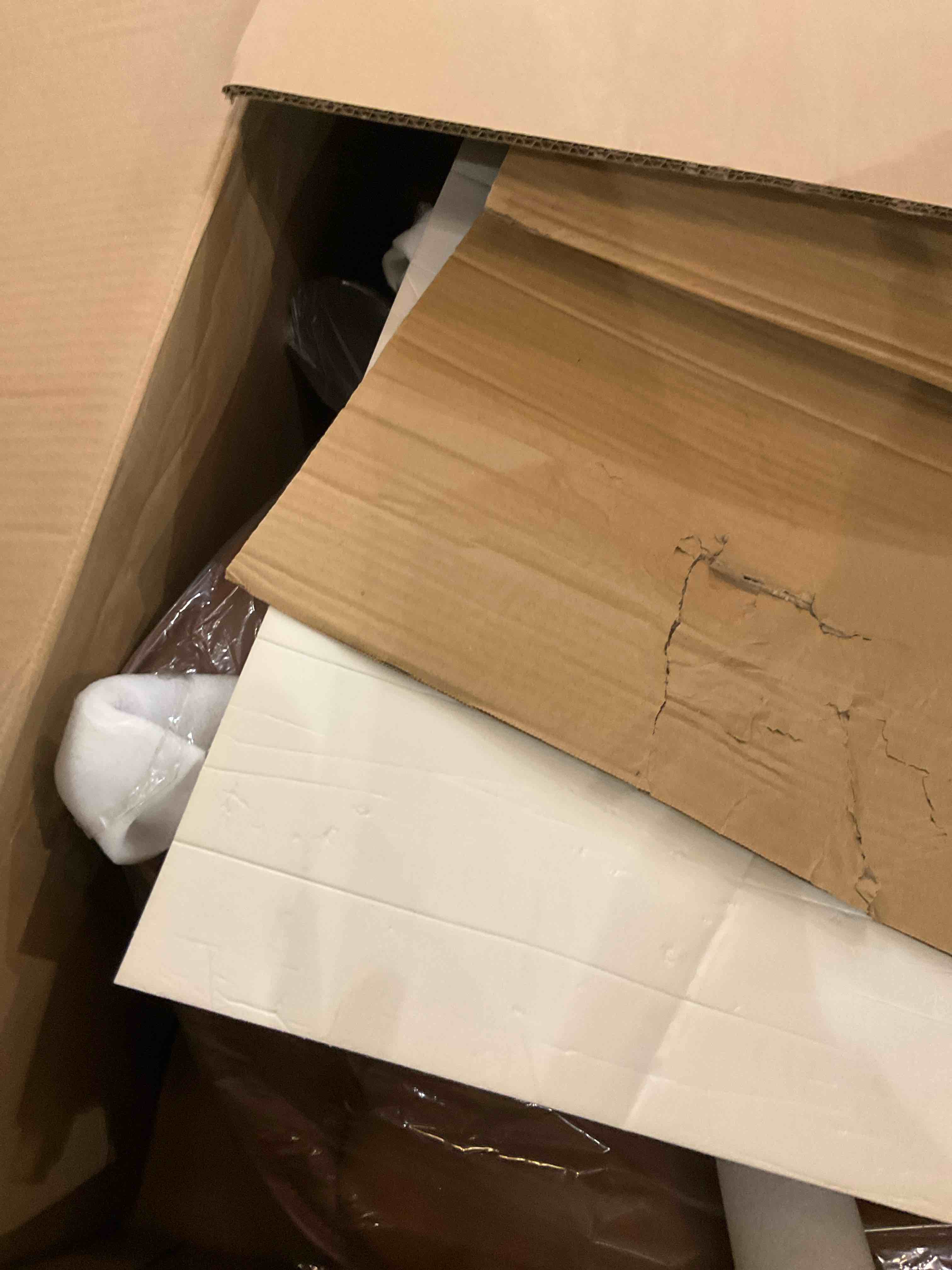 https://s3.amazonaws.com/lotting-images-prod/bidfta/GRA0264469_1737564452208.jpeg