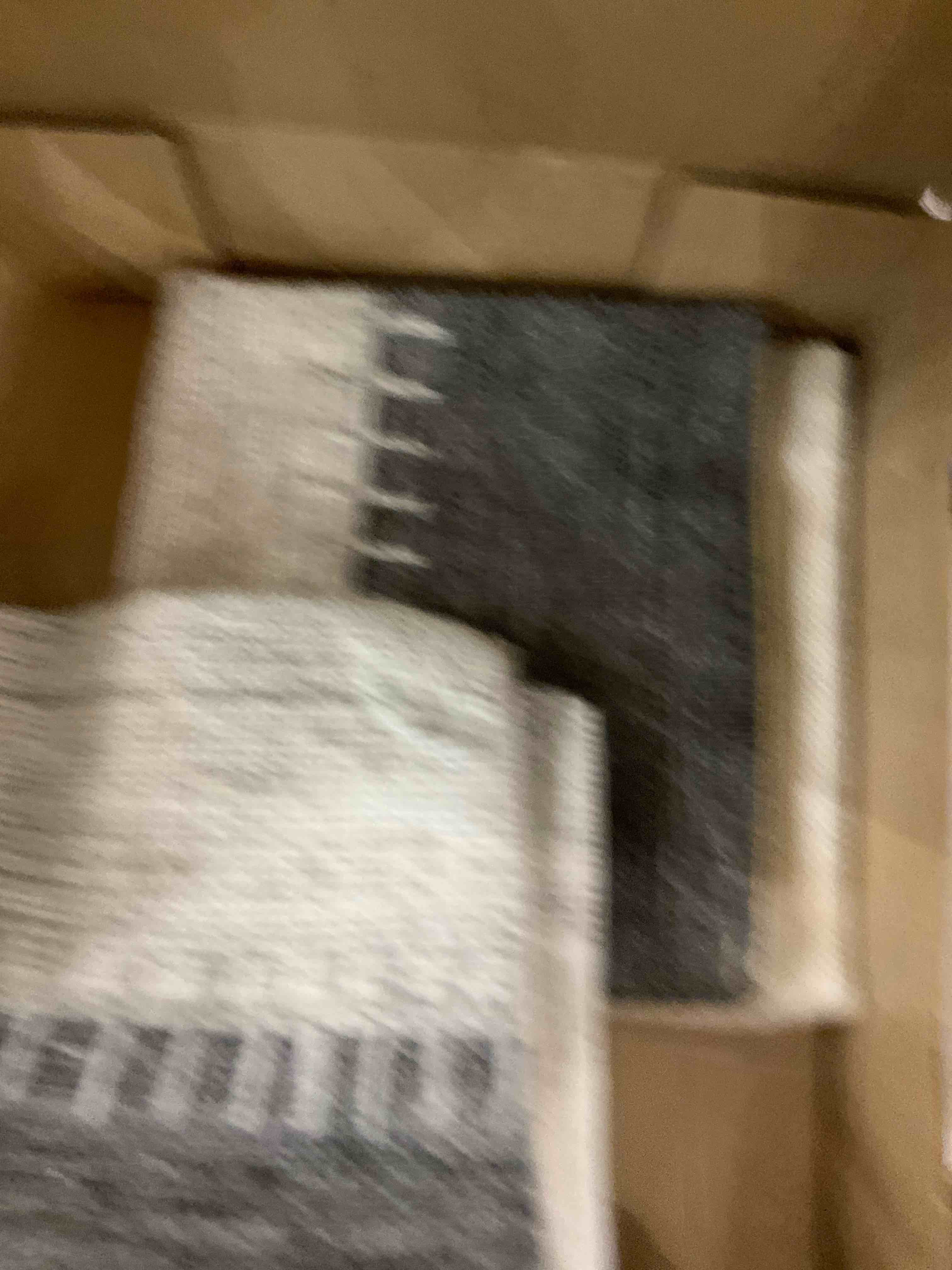 https://s3.amazonaws.com/lotting-images-prod/bidfta/GRA0265331_1736782115479.jpeg