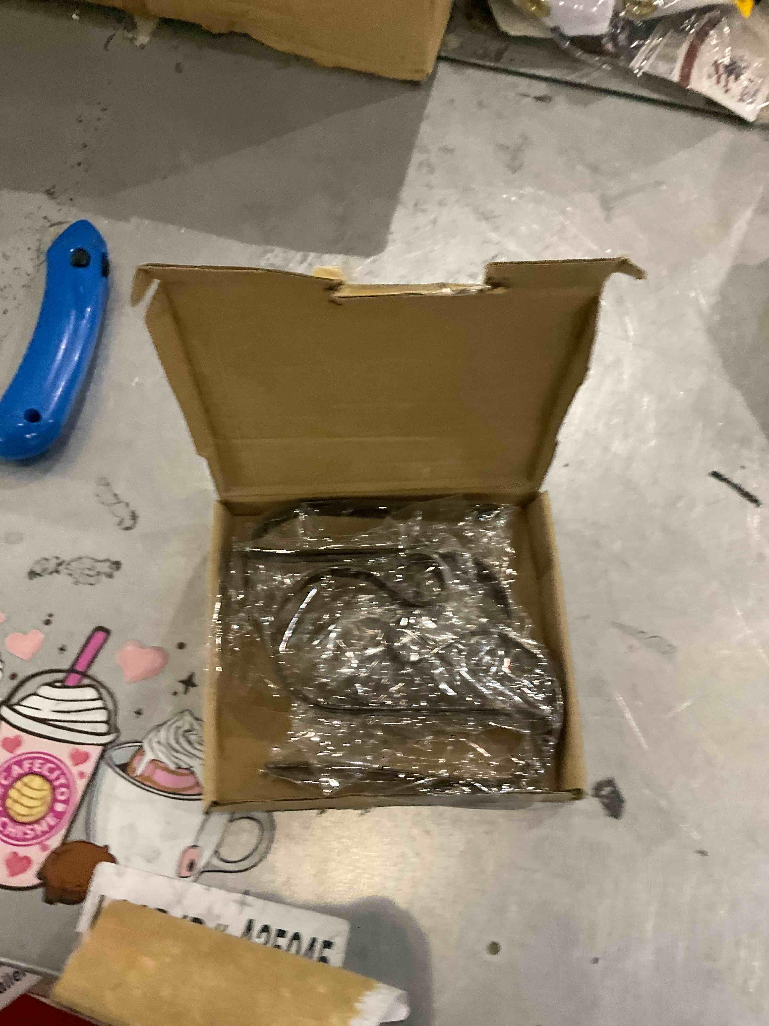 https://s3.amazonaws.com/lotting-images-prod/bidfta/GRA0265356_1736778136668.jpeg