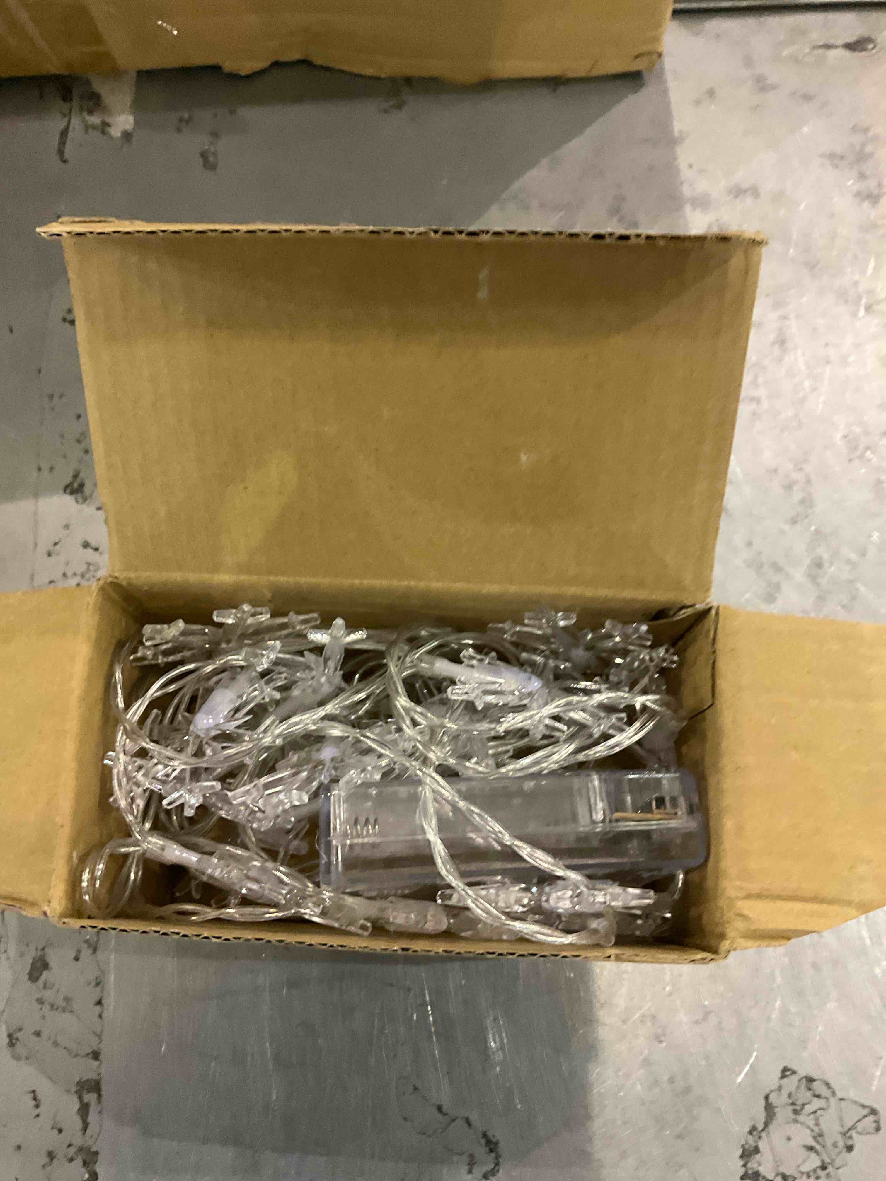 https://s3.amazonaws.com/lotting-images-prod/bidfta/GRA0265377_1736773665946.jpeg