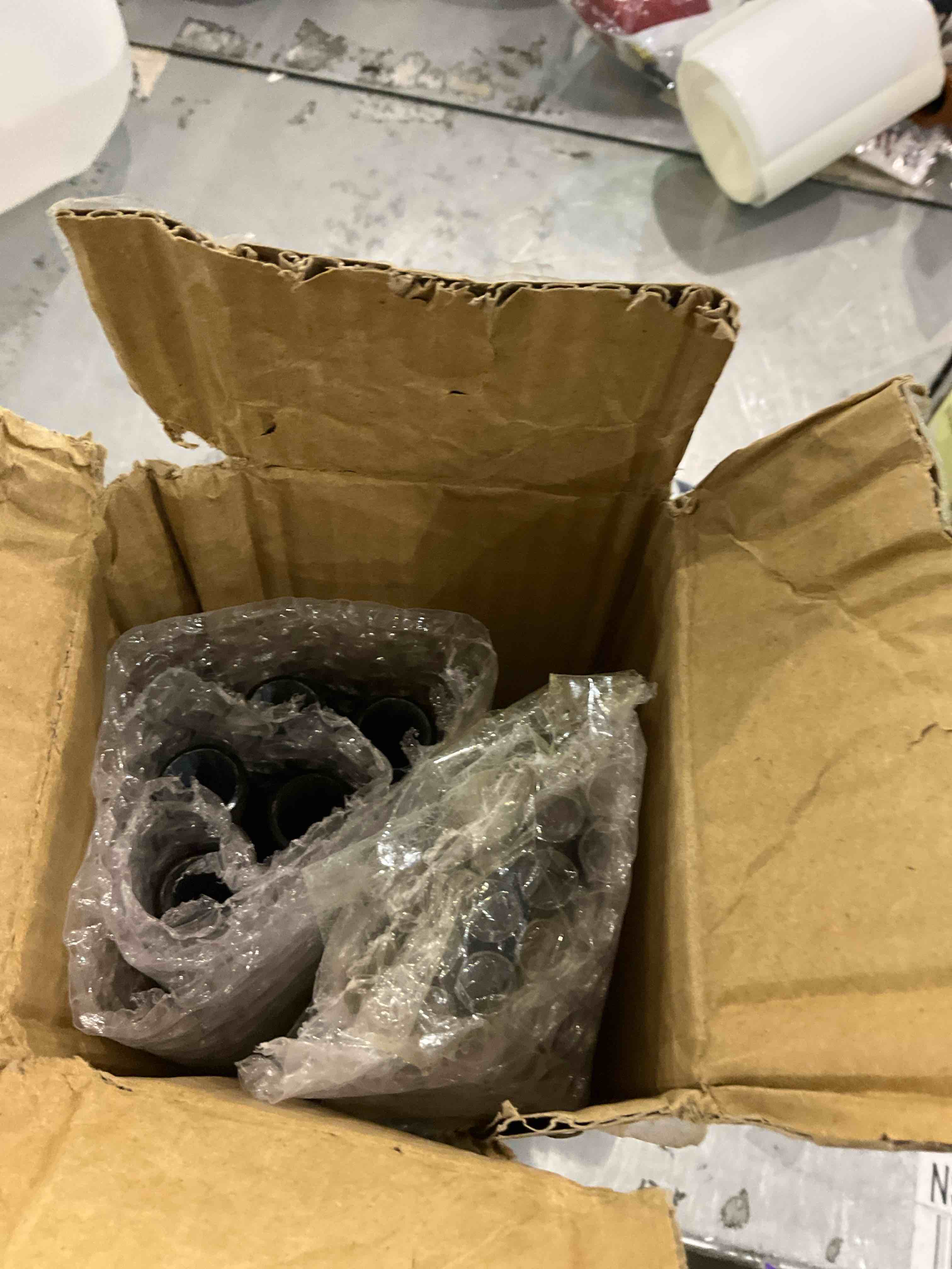 https://s3.amazonaws.com/lotting-images-prod/bidfta/GRA0265645_1736344687399.jpeg
