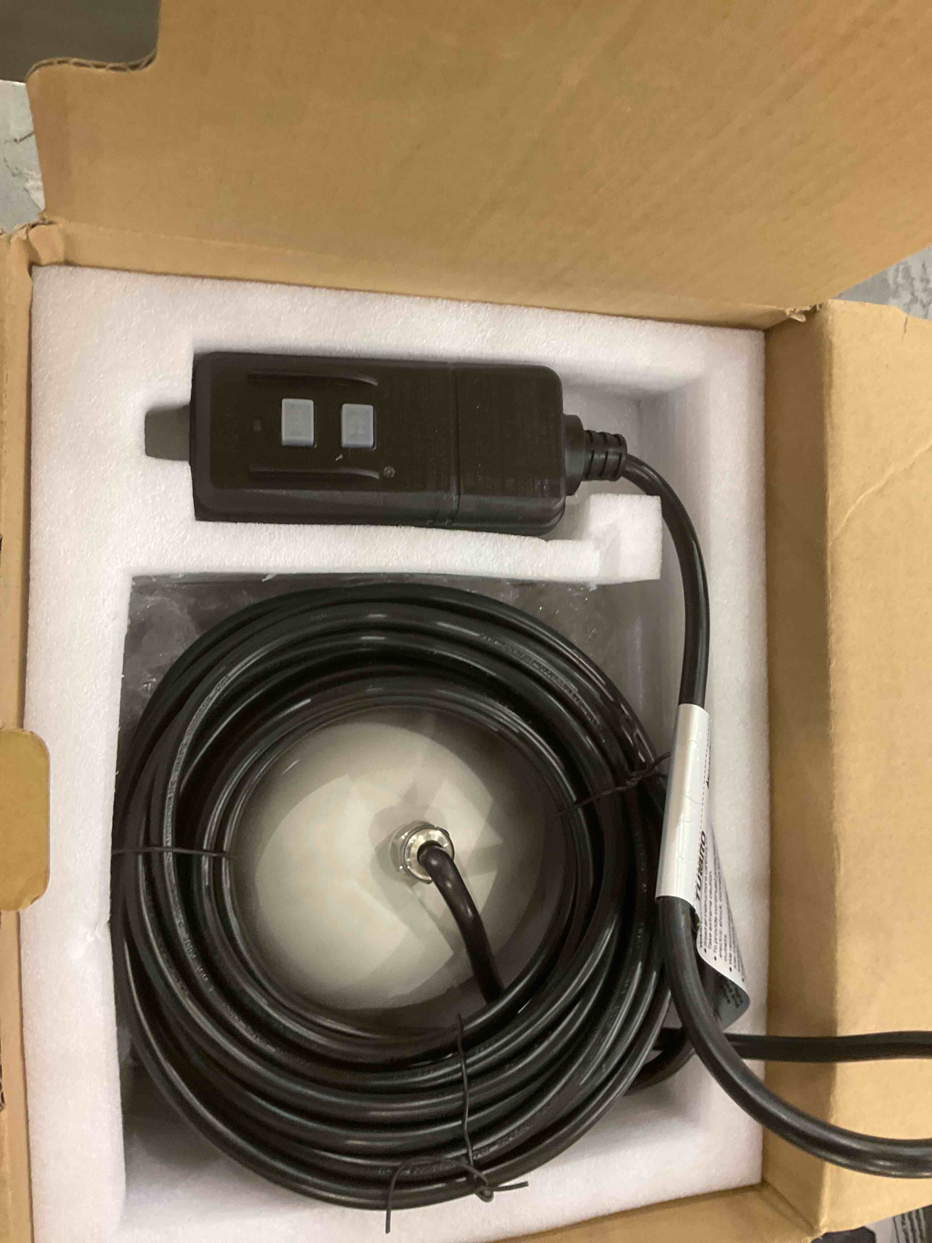 https://s3.amazonaws.com/lotting-images-prod/bidfta/GRA0266925_1736180974515.jpeg