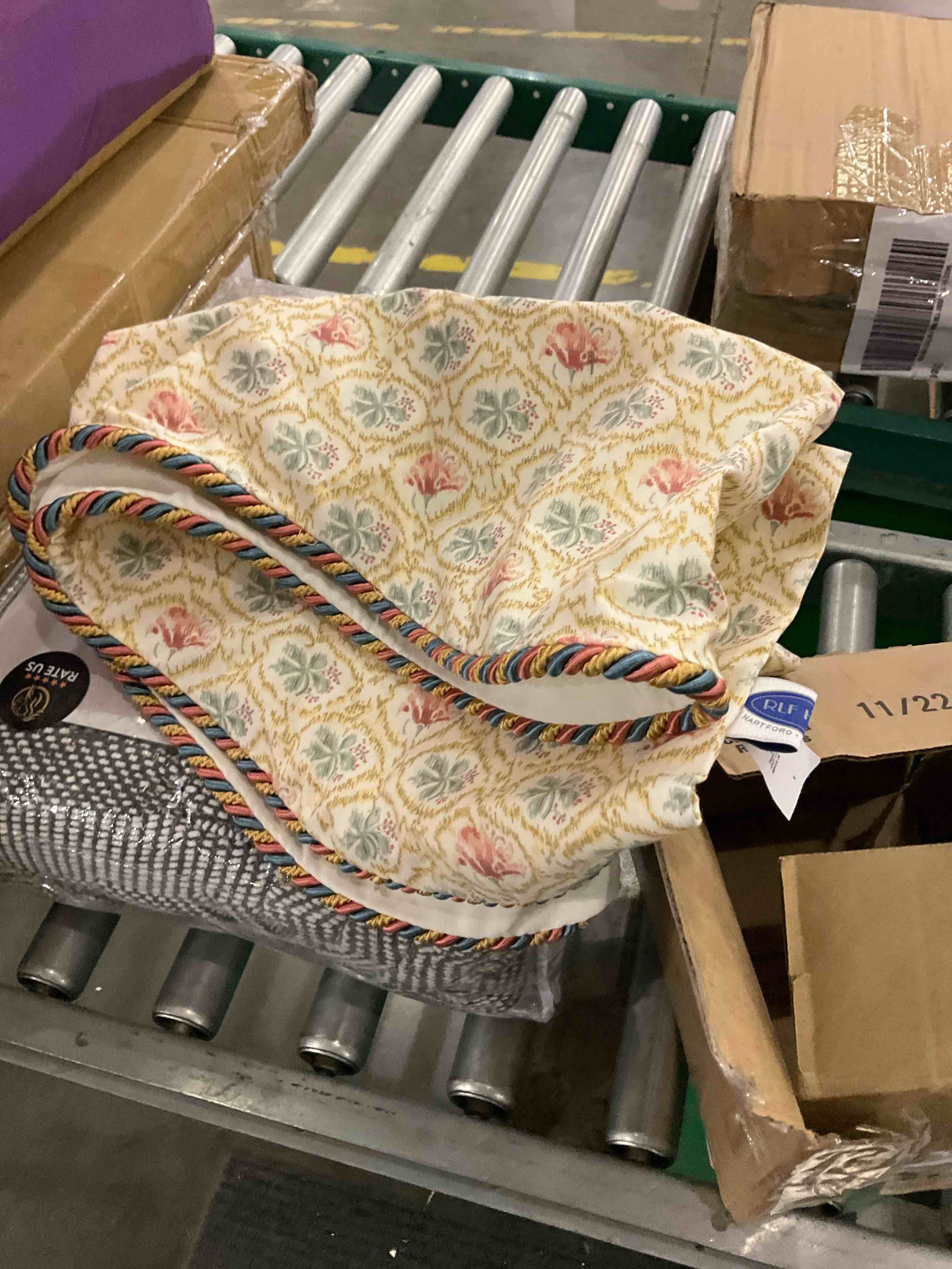 Lake Blossom Cornice 50" Window Valance