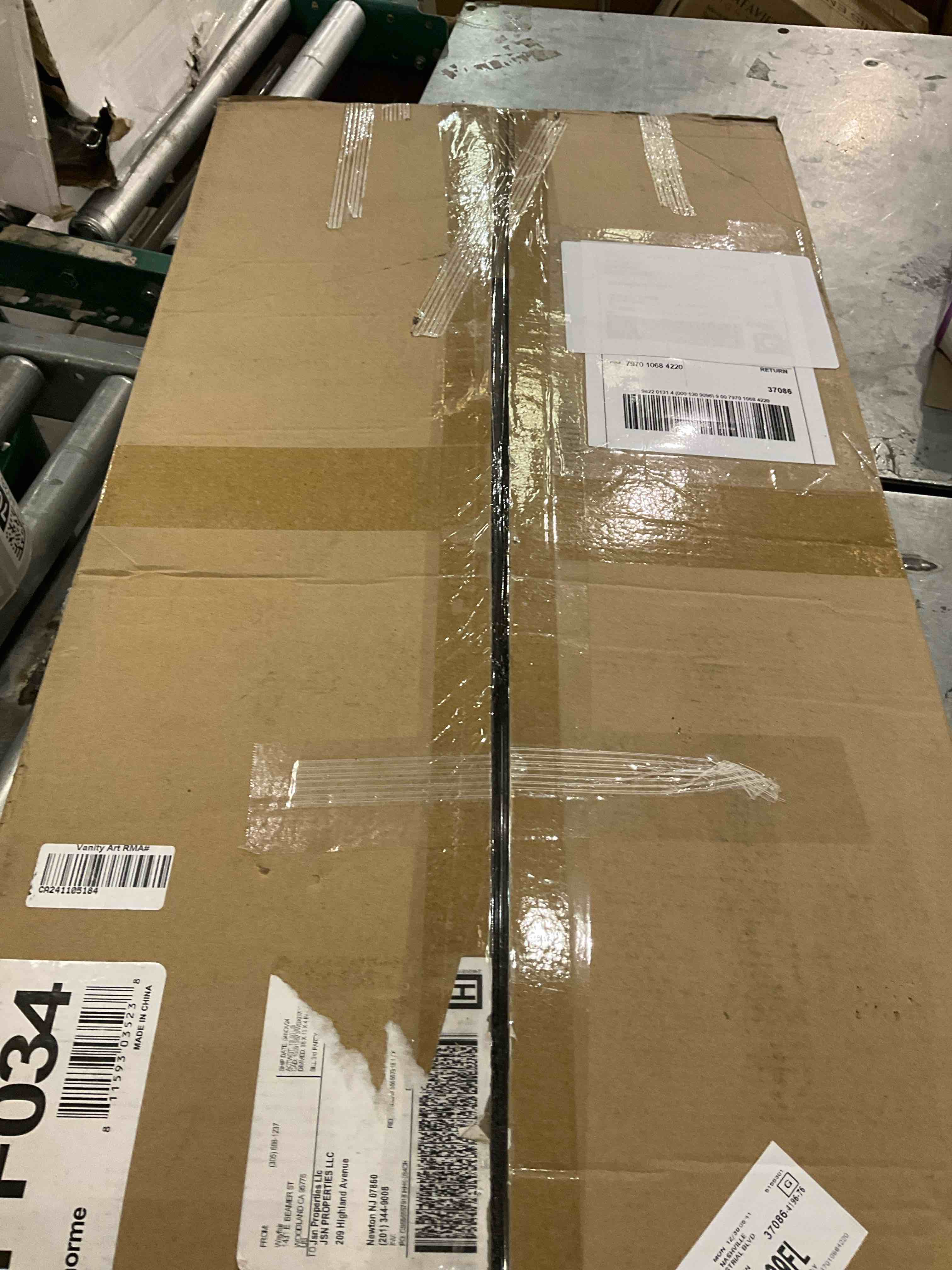 https://s3.amazonaws.com/lotting-images-prod/bidfta/GRA0267041_1735922380558.jpeg