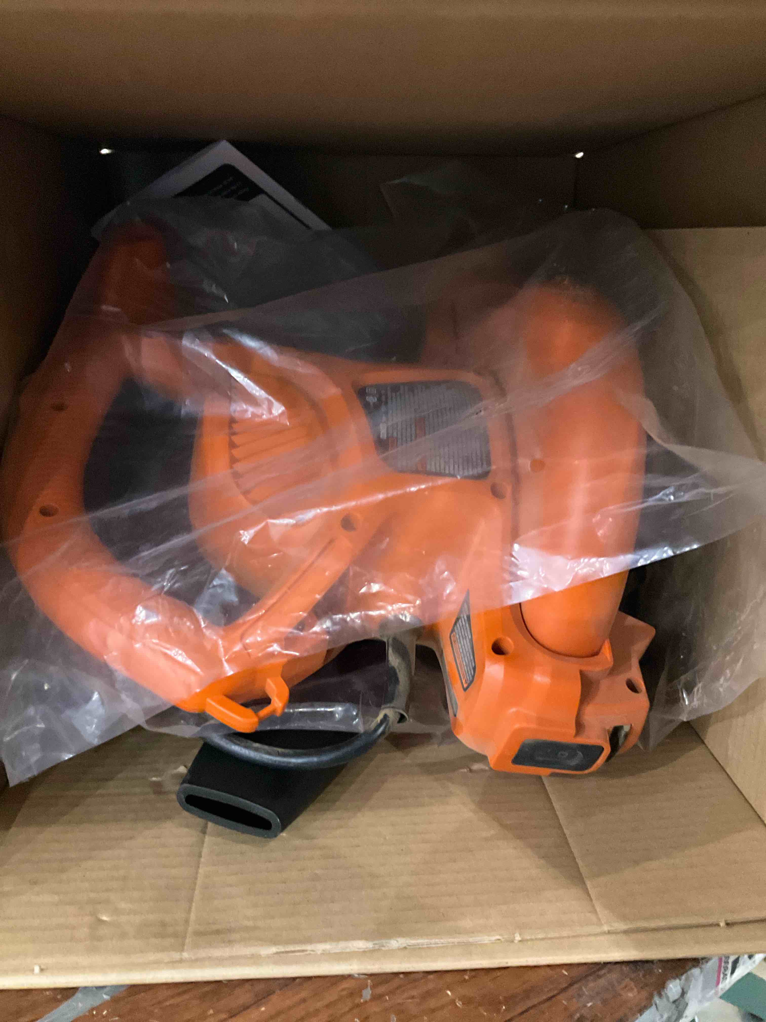 https://s3.amazonaws.com/lotting-images-prod/bidfta/GRA0267714_1731010651018.jpeg