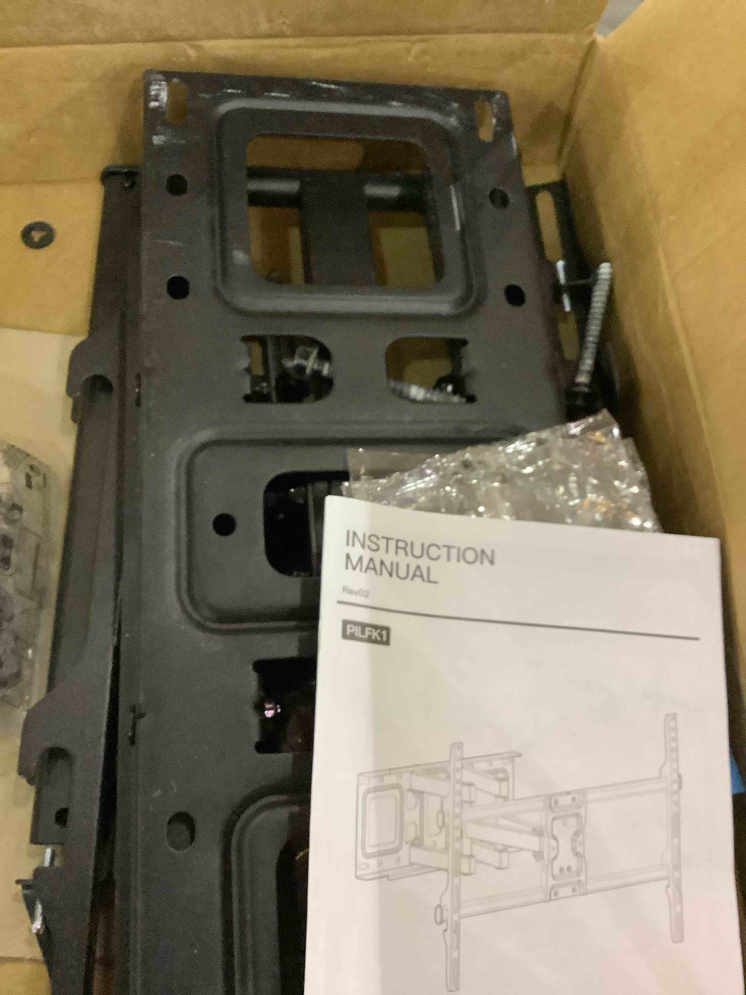 https://s3.amazonaws.com/lotting-images-prod/bidfta/GRA0268601_1730558390806.jpeg