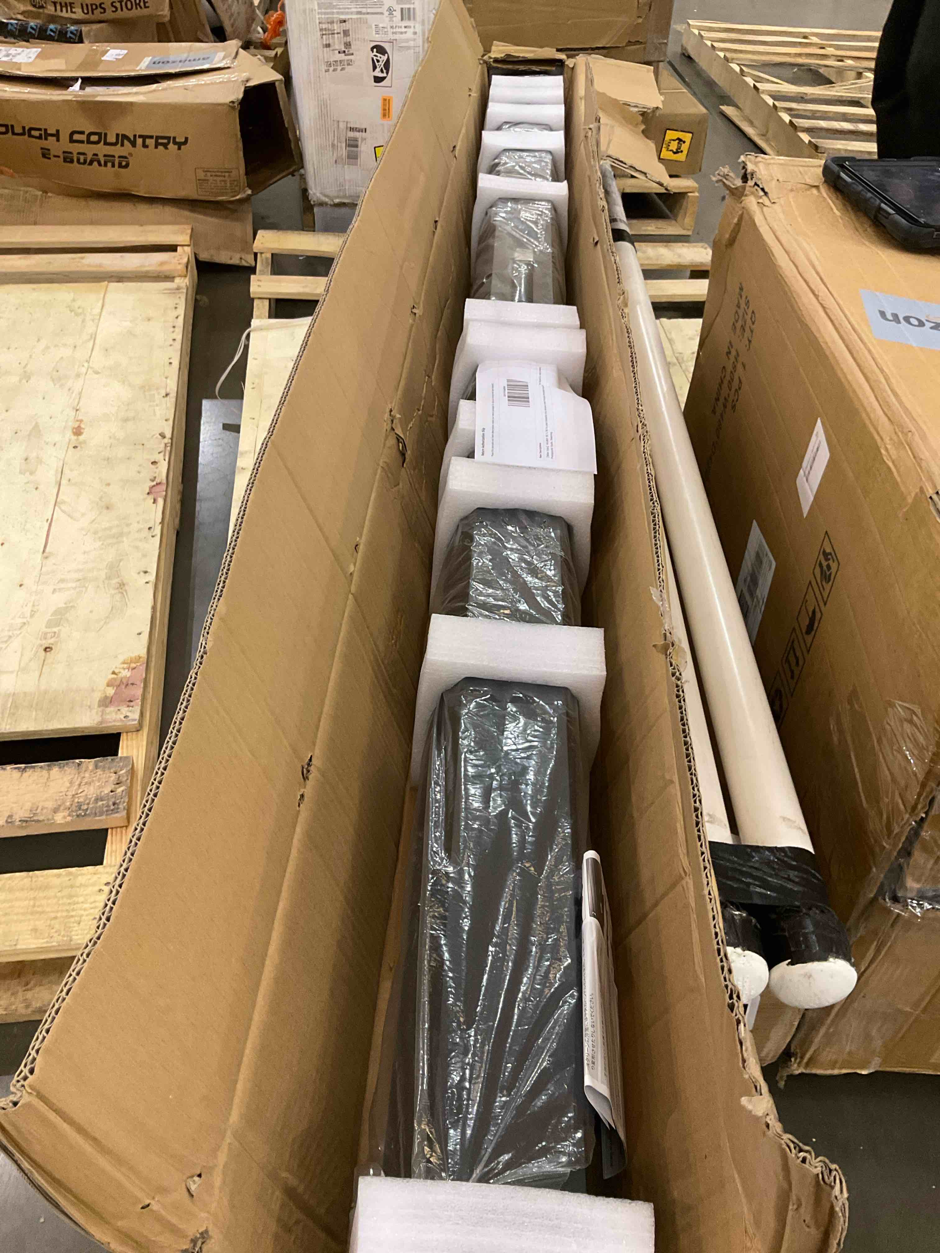 https://s3.amazonaws.com/lotting-images-prod/bidfta/GRA0268766_1729607758455.jpeg