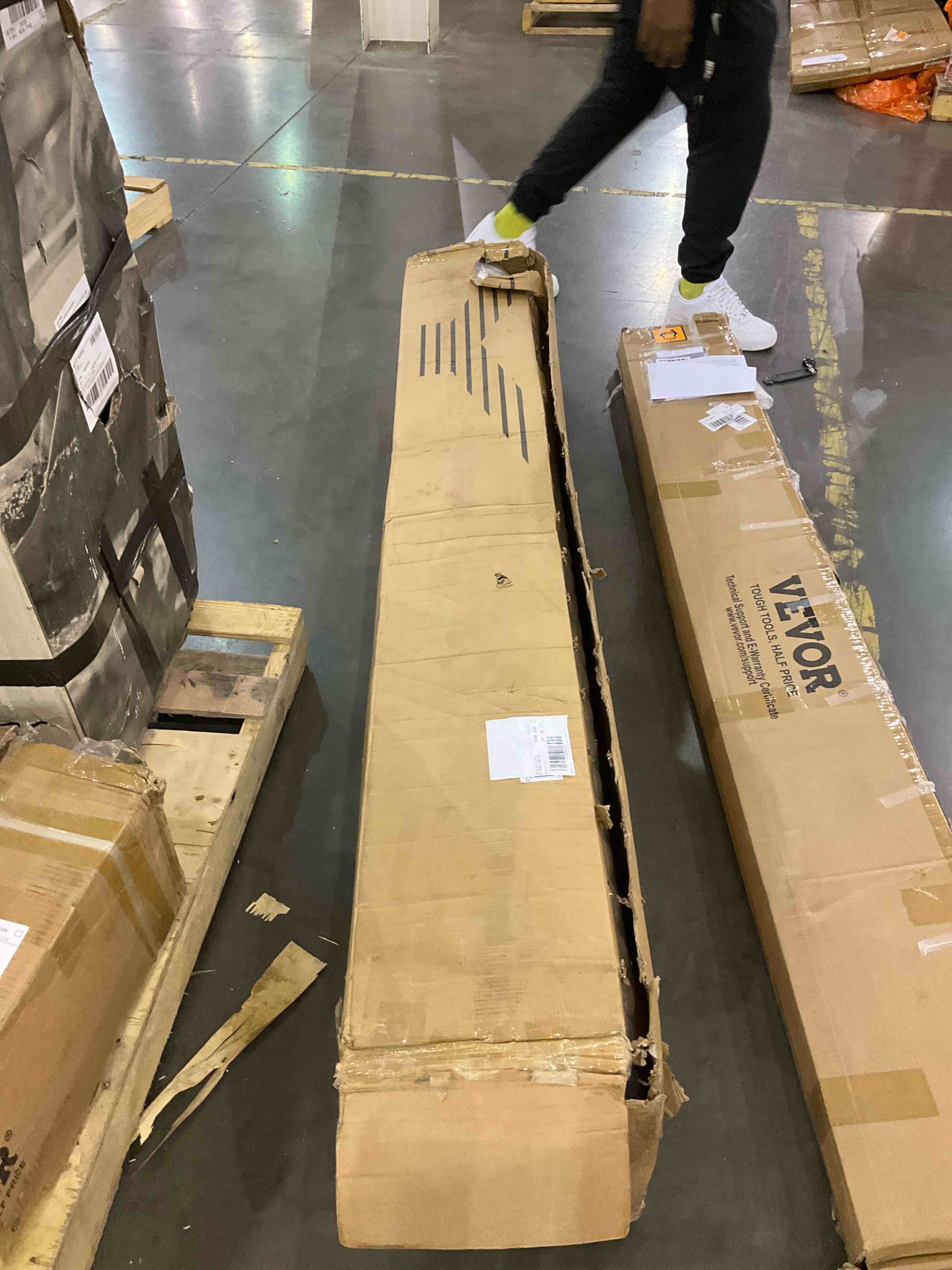 https://s3.amazonaws.com/lotting-images-prod/bidfta/GRA0268771_1729599020862.jpeg