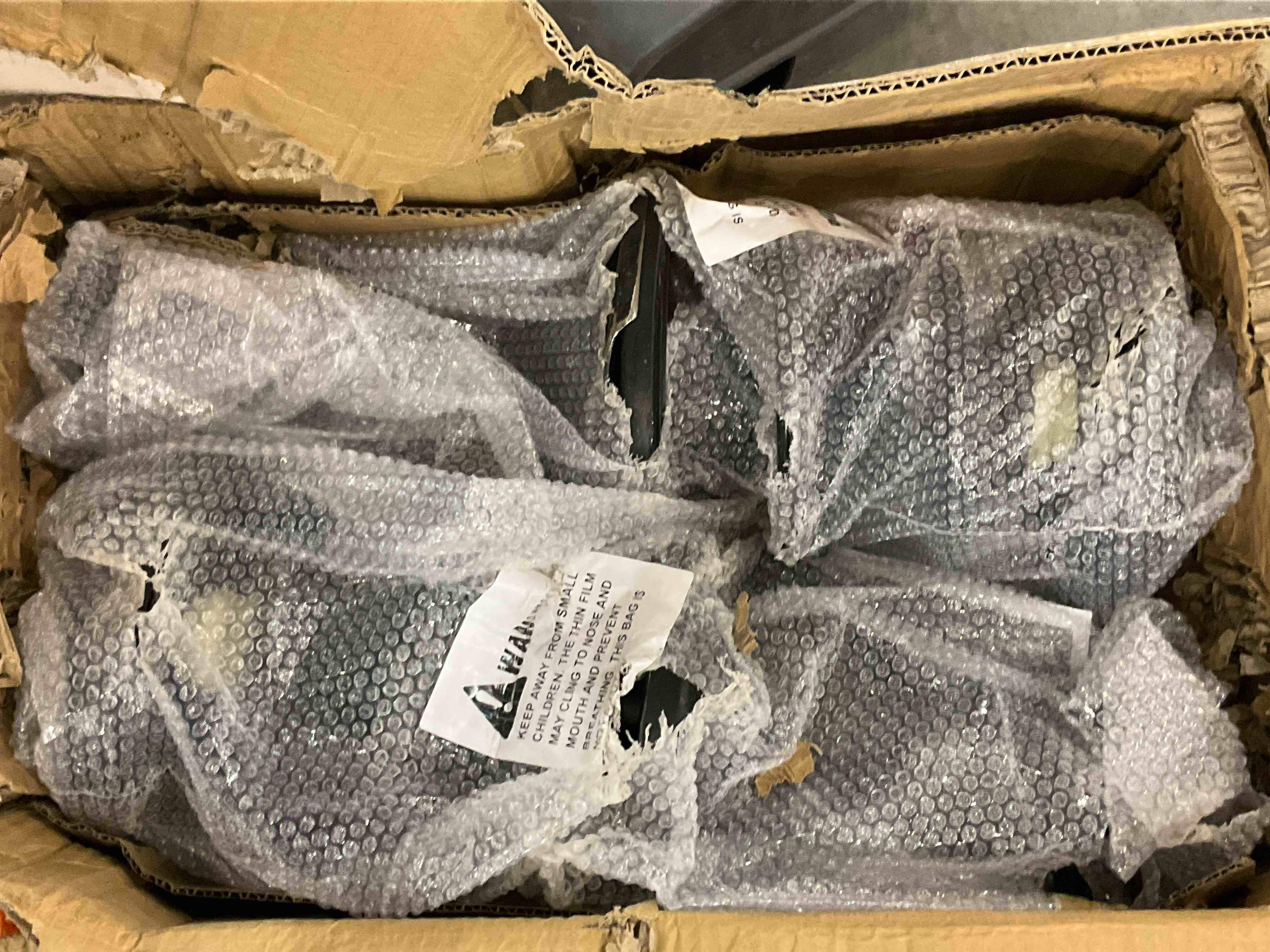 https://s3.amazonaws.com/lotting-images-prod/bidfta/GRA0268807_1729604302085.jpeg