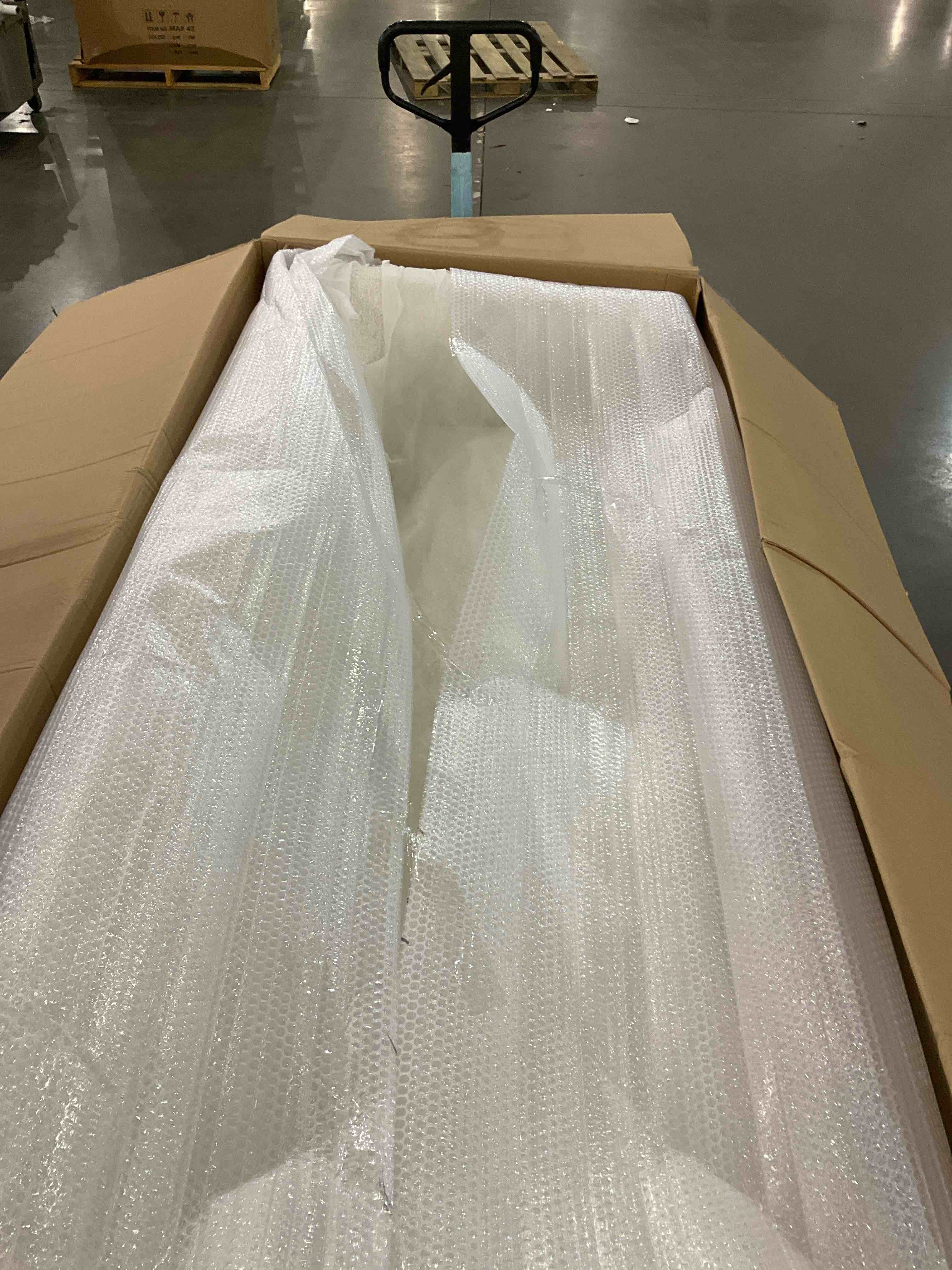 https://s3.amazonaws.com/lotting-images-prod/bidfta/GRA0269254_1729173498706.jpeg