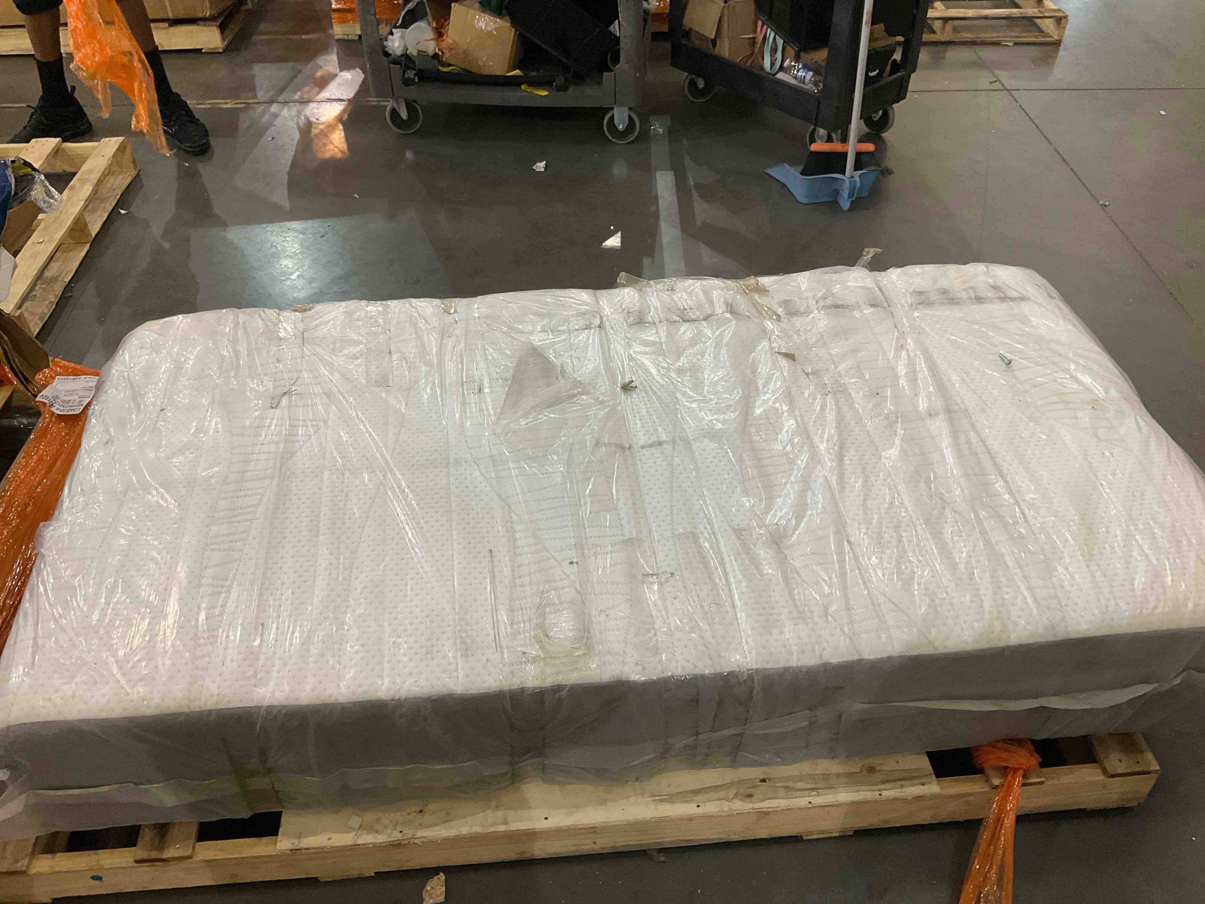 Novilla Mattress Twin, 8Inch Gel Memory Foam Mattress for Pressure