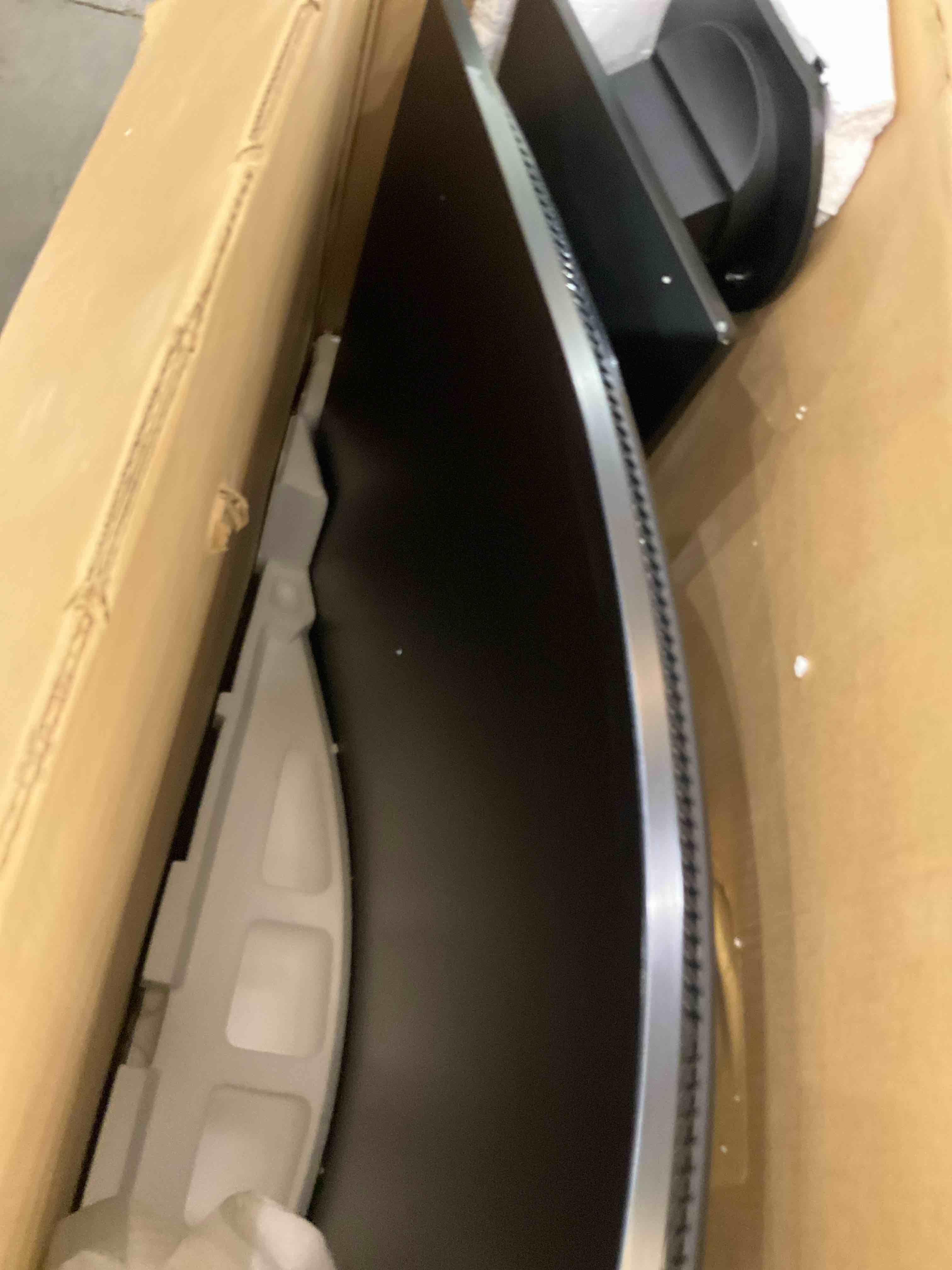 https://s3.amazonaws.com/lotting-images-prod/bidfta/GRA0270918_1733330462466.jpeg