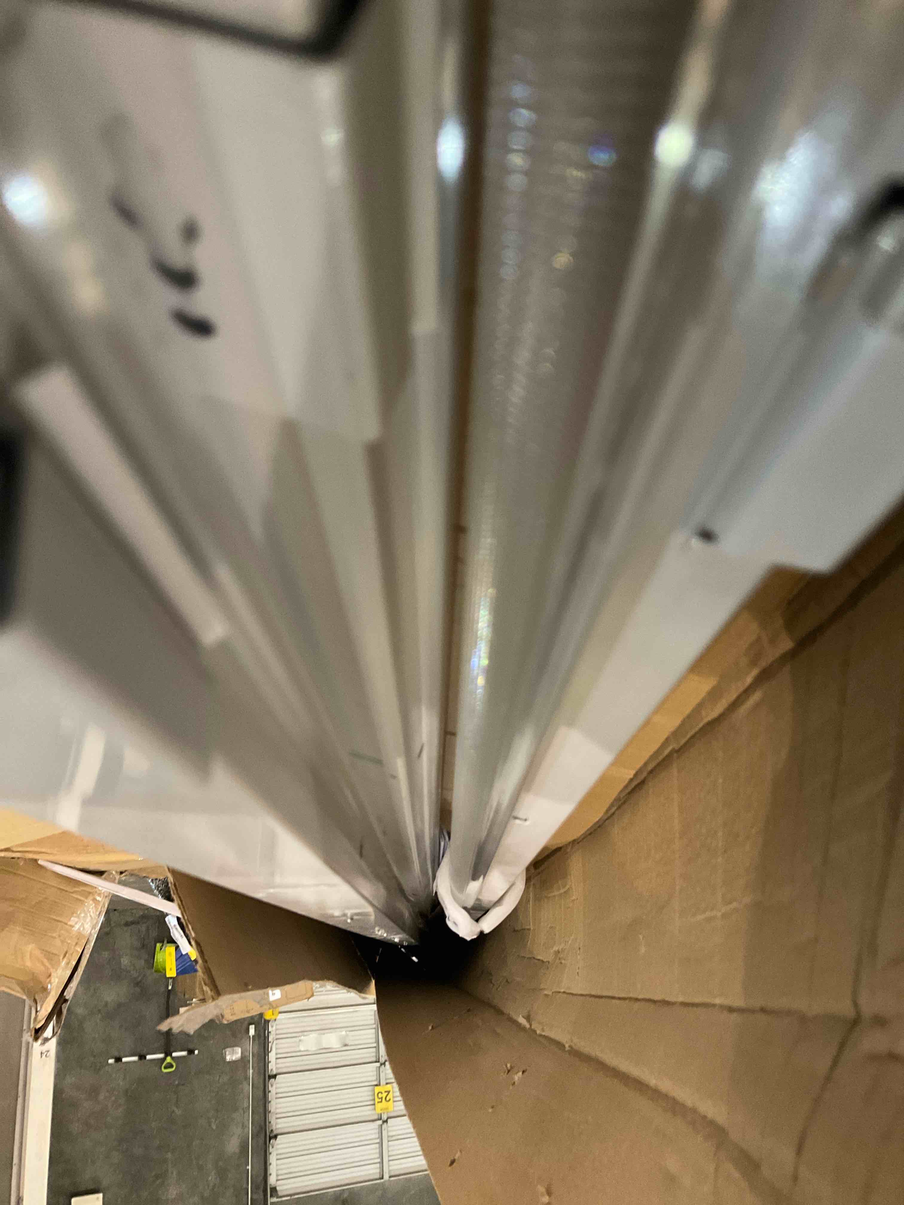 https://s3.amazonaws.com/lotting-images-prod/bidfta/GRA0271114_1733243998570.jpeg