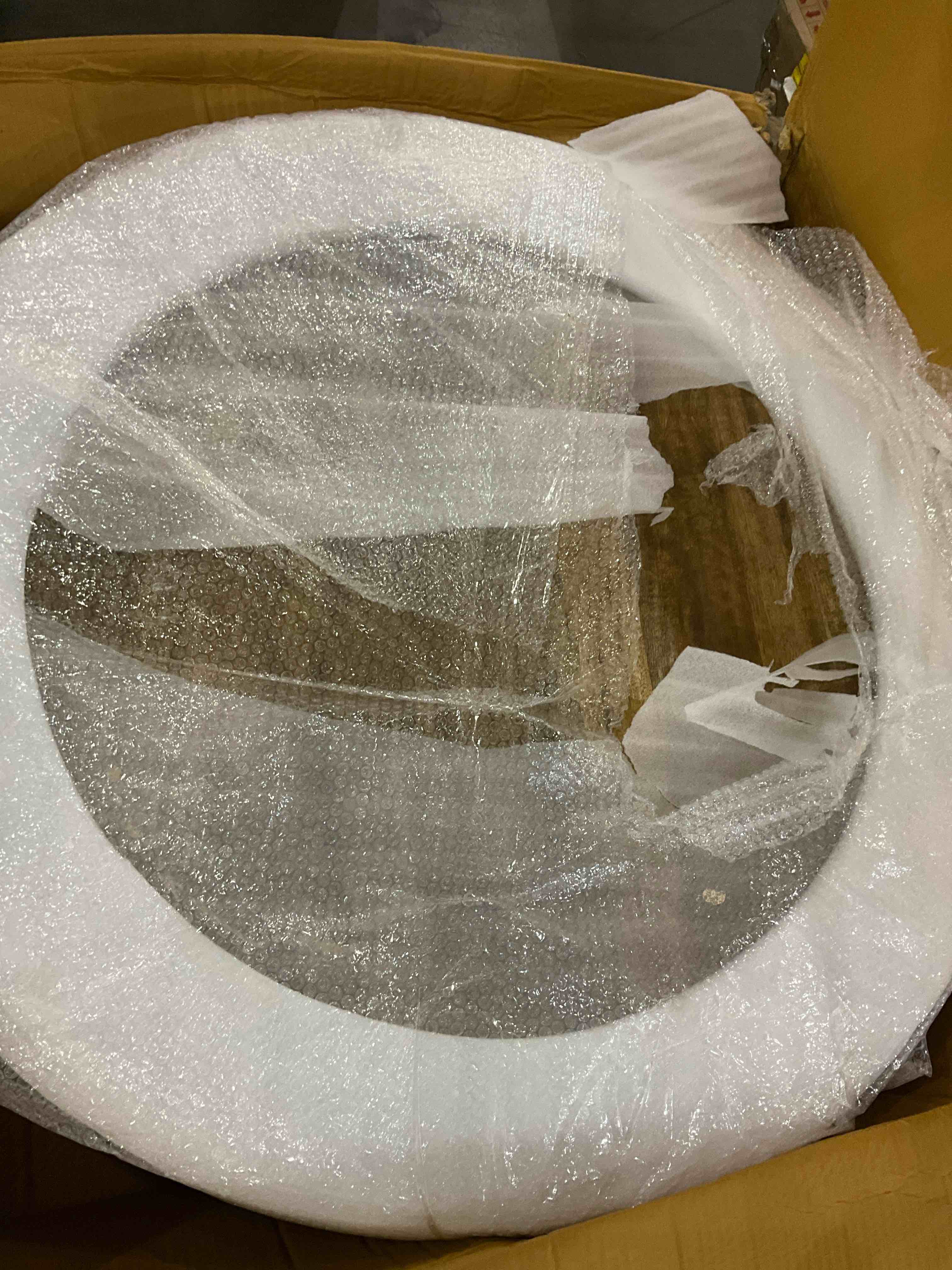 https://s3.amazonaws.com/lotting-images-prod/bidfta/GRA0272019_1730203510319.jpeg