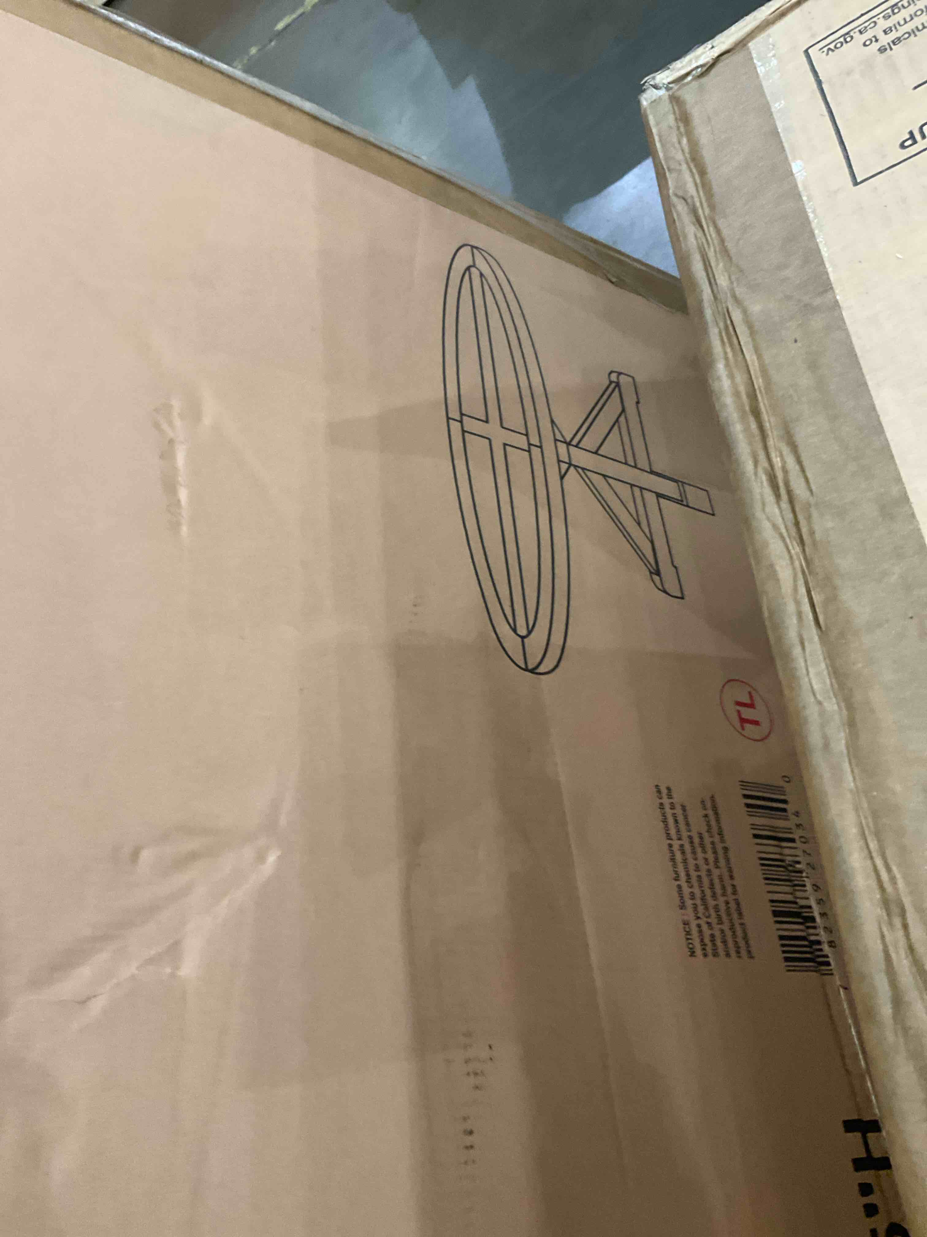 https://s3.amazonaws.com/lotting-images-prod/bidfta/GRA0272050_1730137081526.jpeg