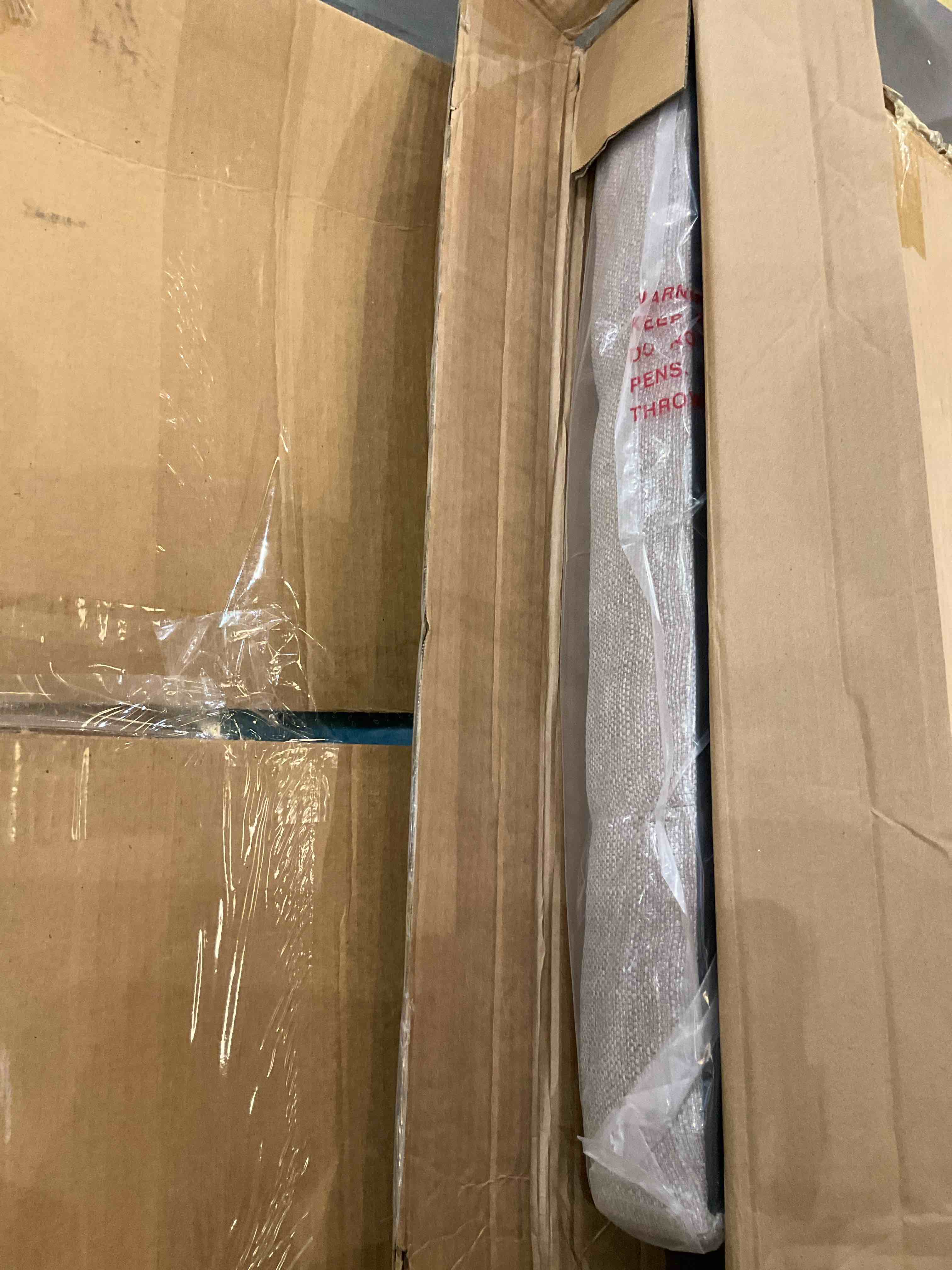 https://s3.amazonaws.com/lotting-images-prod/bidfta/GRA0272318_1729696259429.jpeg