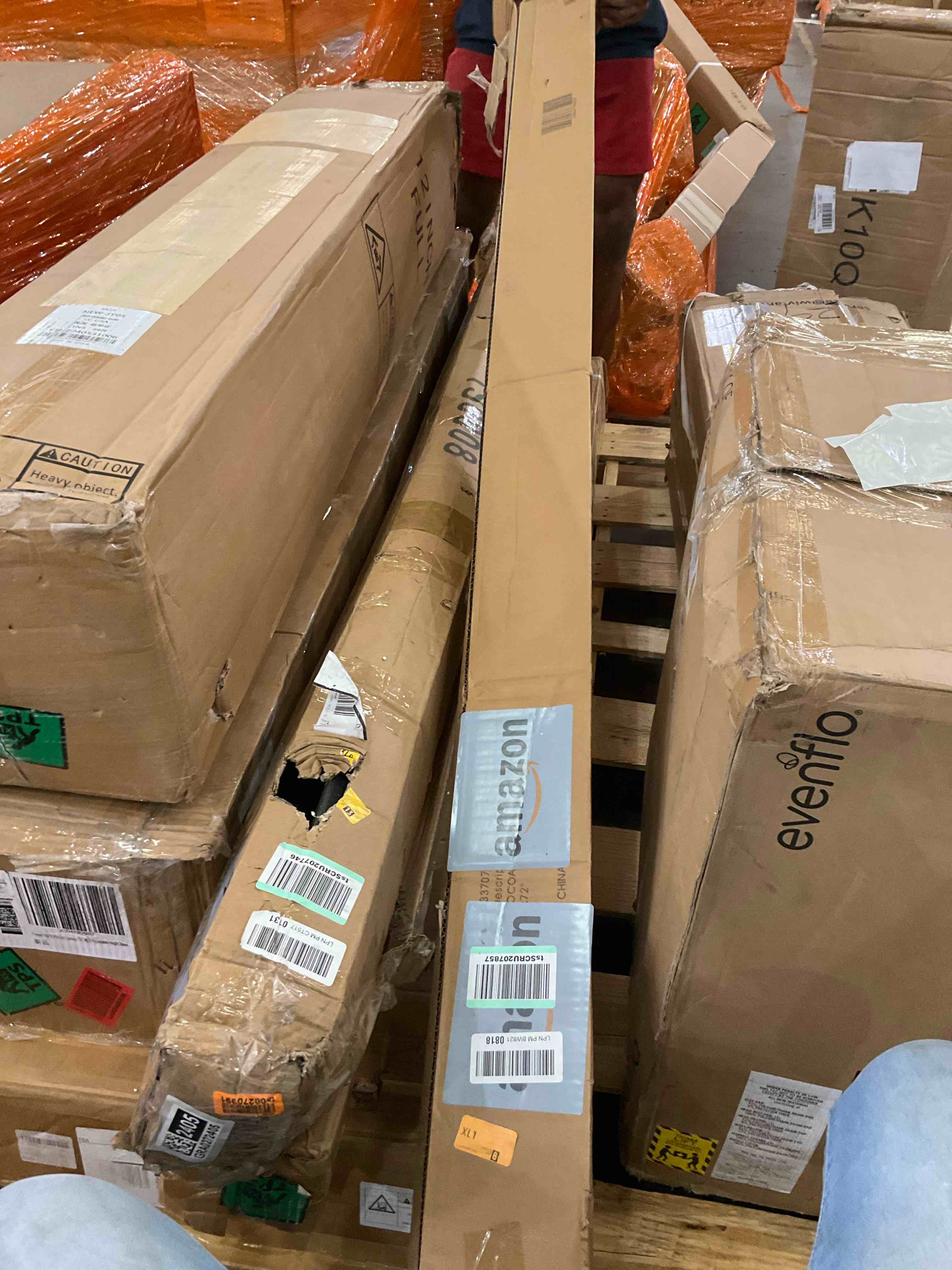 https://s3.amazonaws.com/lotting-images-prod/bidfta/GRA0272403_1729612040216.jpeg