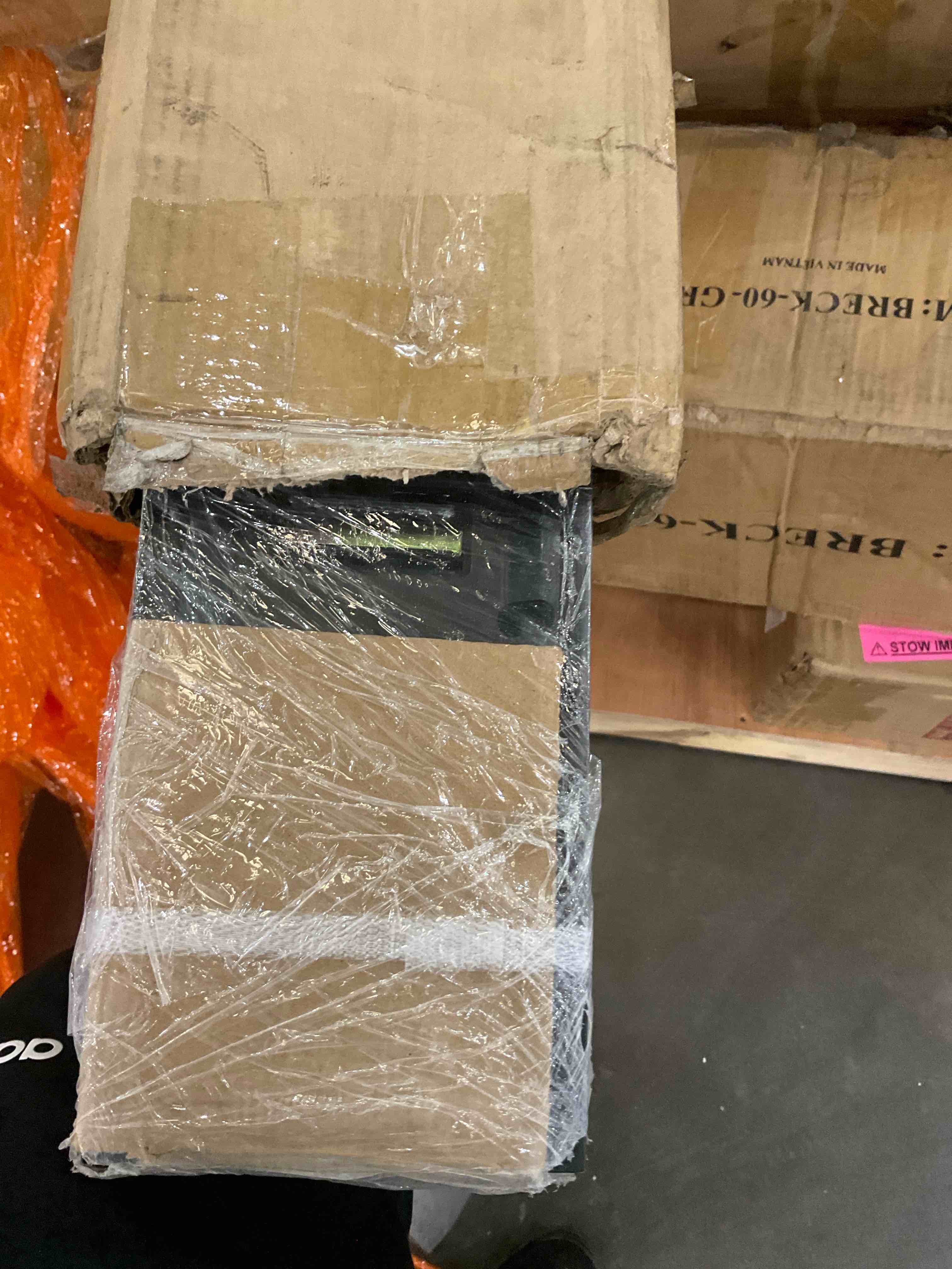 https://s3.amazonaws.com/lotting-images-prod/bidfta/GRA0272980_1728310690270.jpeg