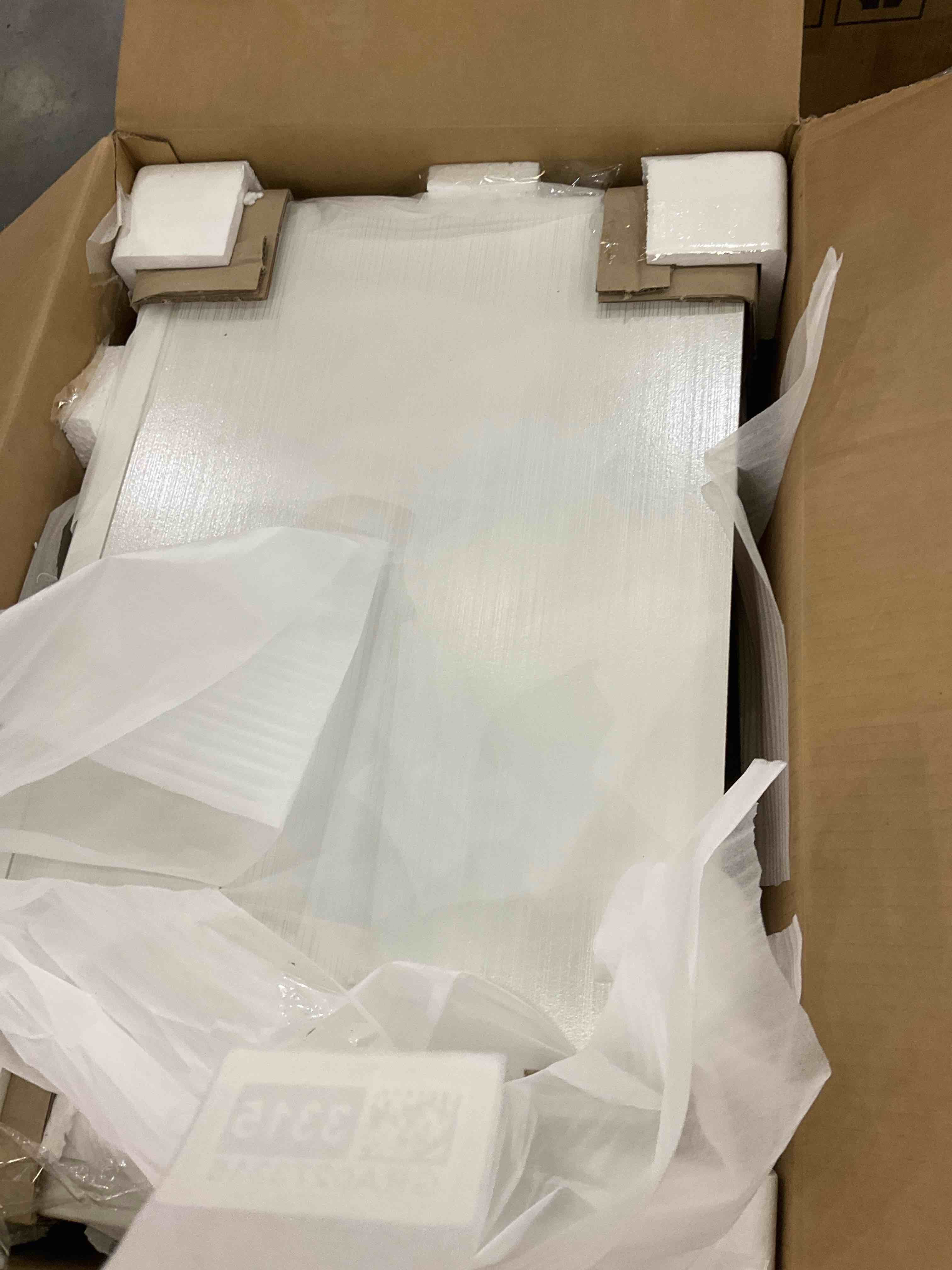 https://s3.amazonaws.com/lotting-images-prod/bidfta/GRA0273308_1727889621949.jpeg