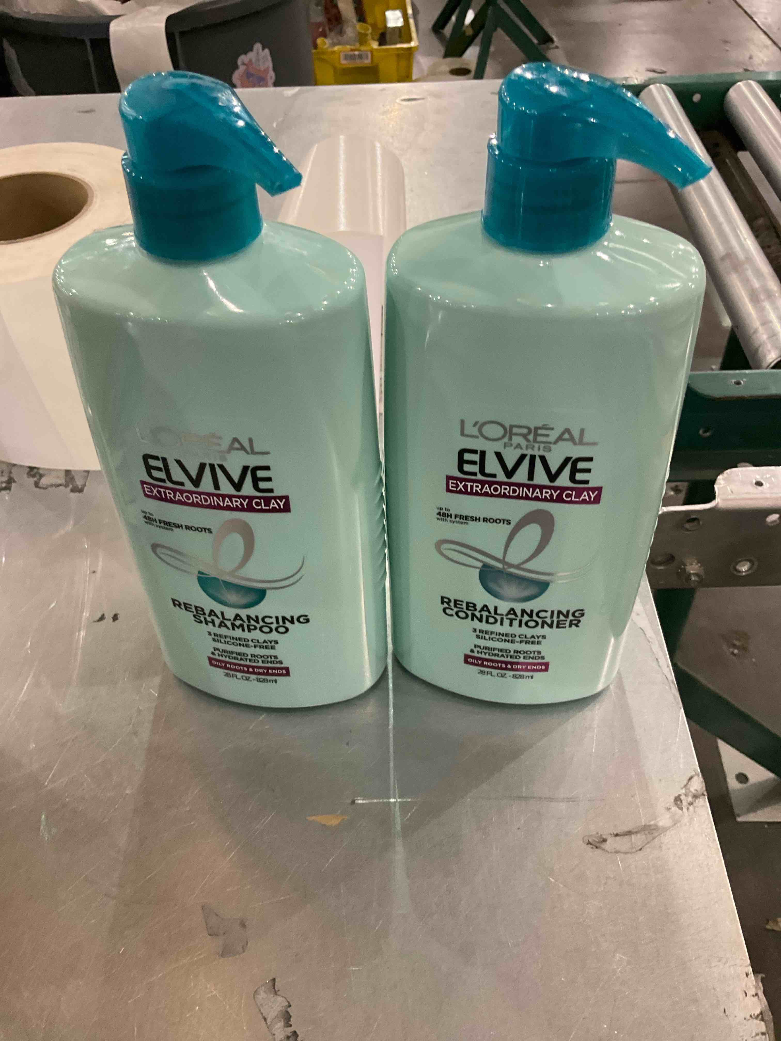 L'Oreal Paris Elvive Extraordinary Clay Rebalancing Shampoo and Conditioner Set (Set of 2)