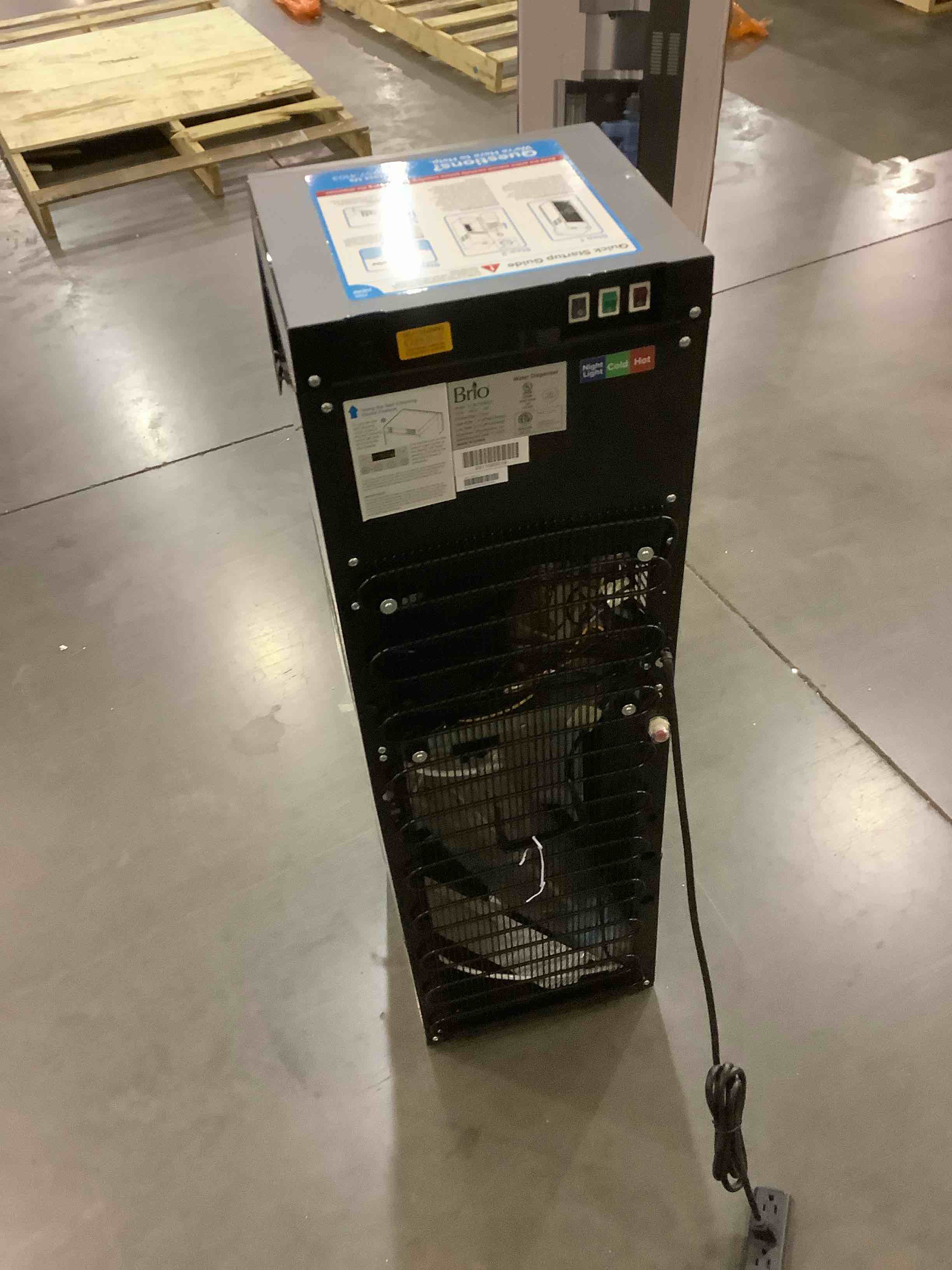 https://s3.amazonaws.com/lotting-images-prod/bidfta/GRA0275246_1730810300729.jpeg