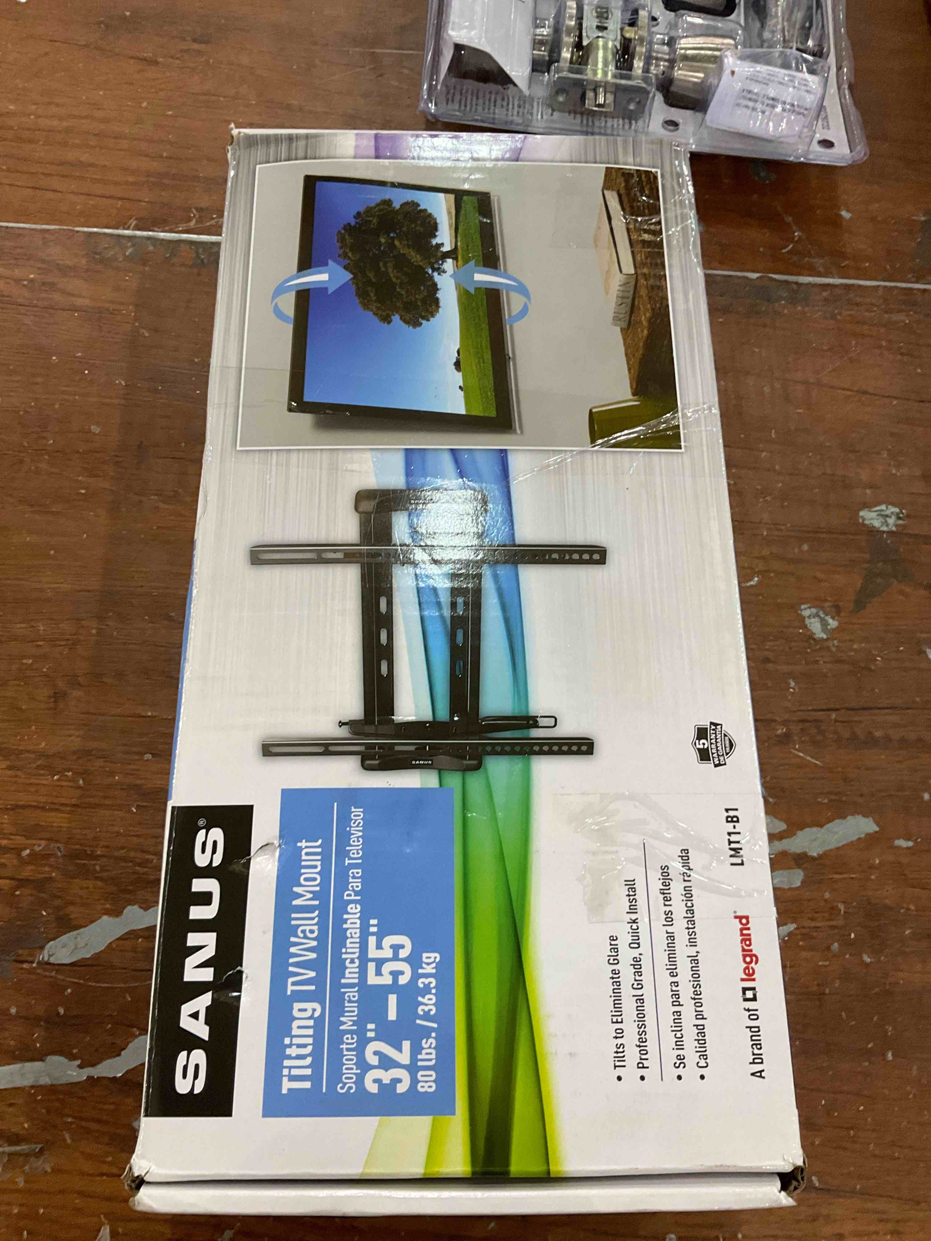 https://s3.amazonaws.com/lotting-images-prod/bidfta/GRA0276480_1730821987951.jpeg