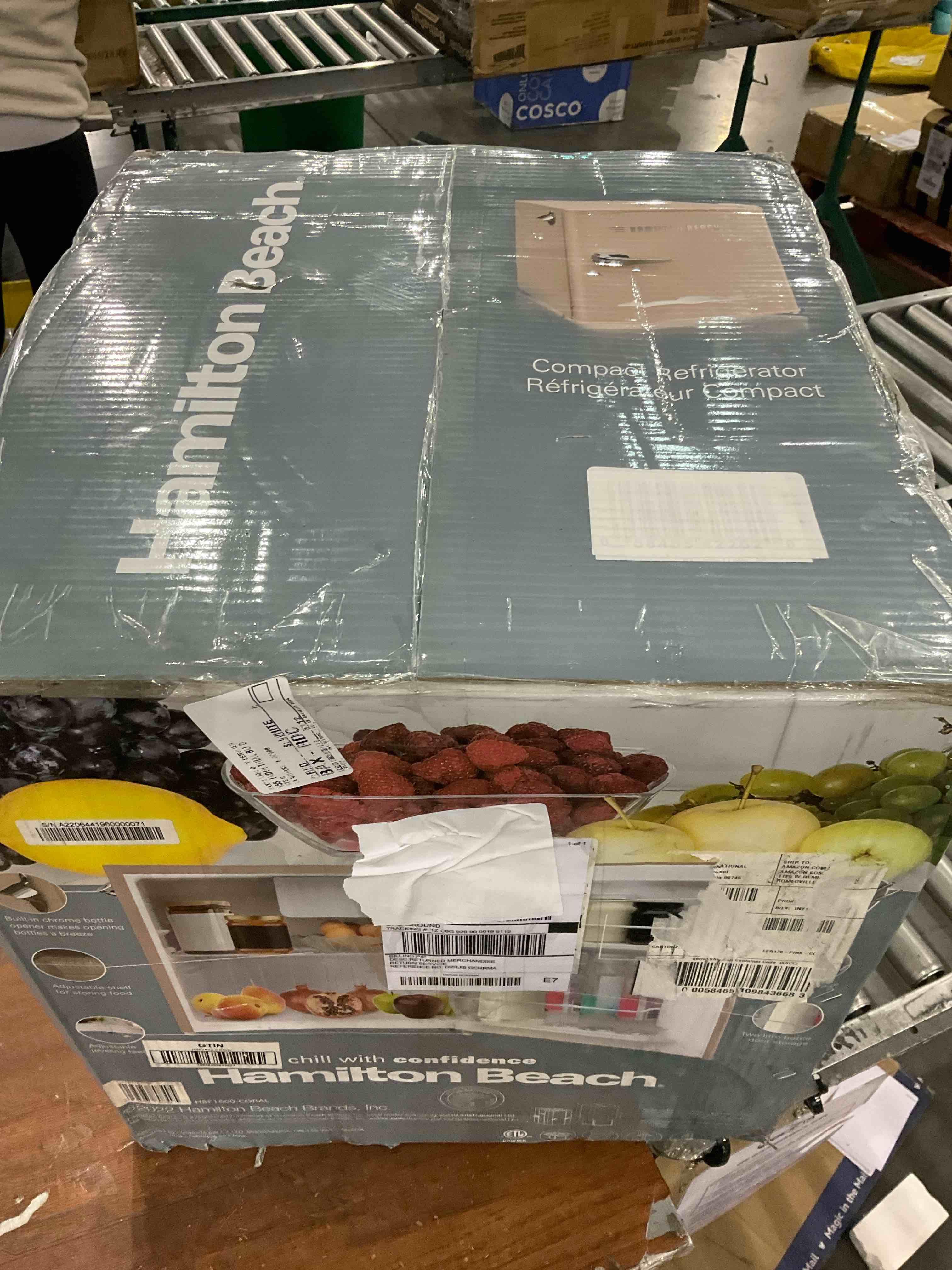 Frigidaire EFR176 Retro Compact Fridge with Chiller Mini Refrigerator