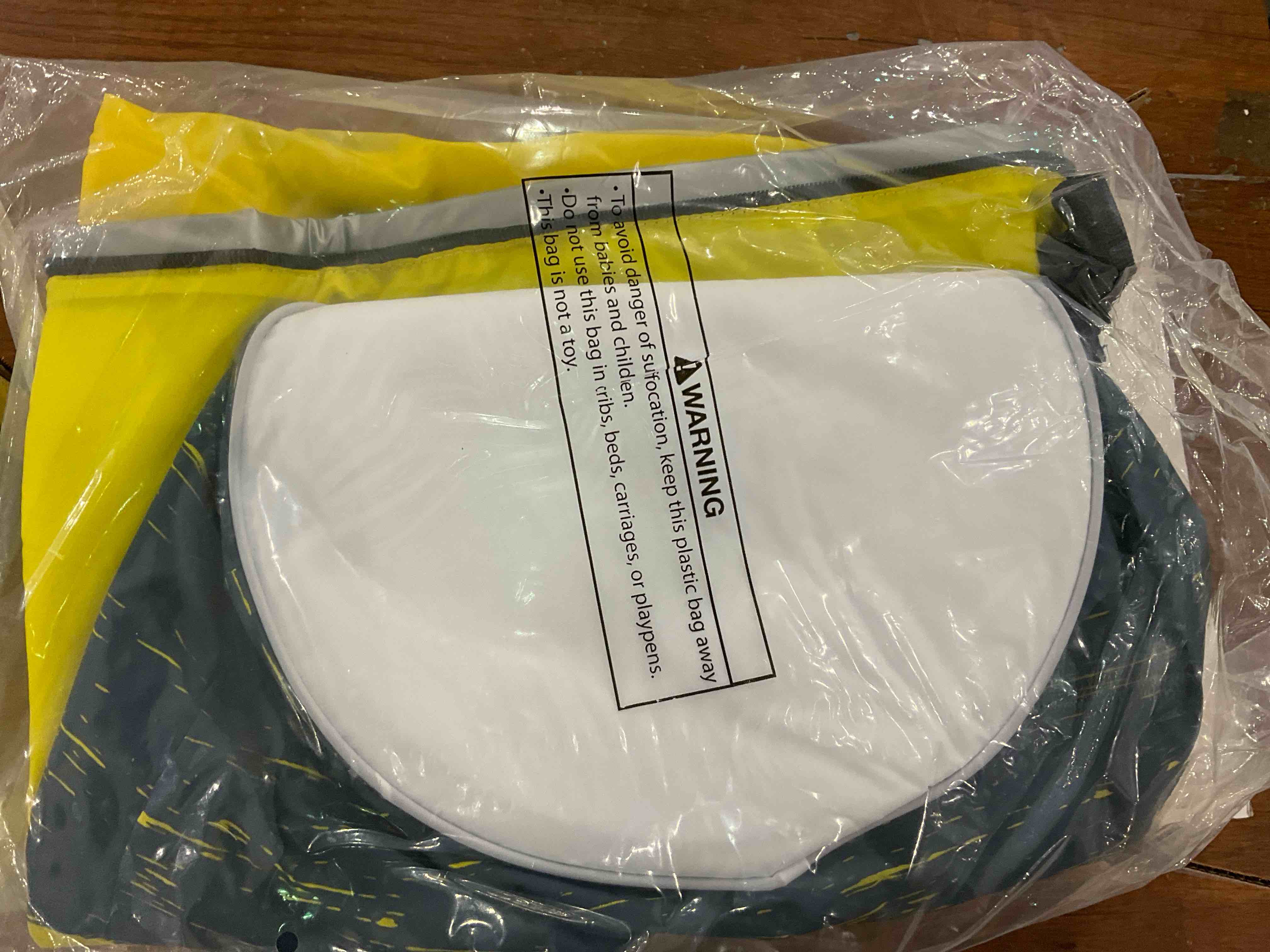 Land Shark Float N Go Island Style Lounger, Yellow, One Size