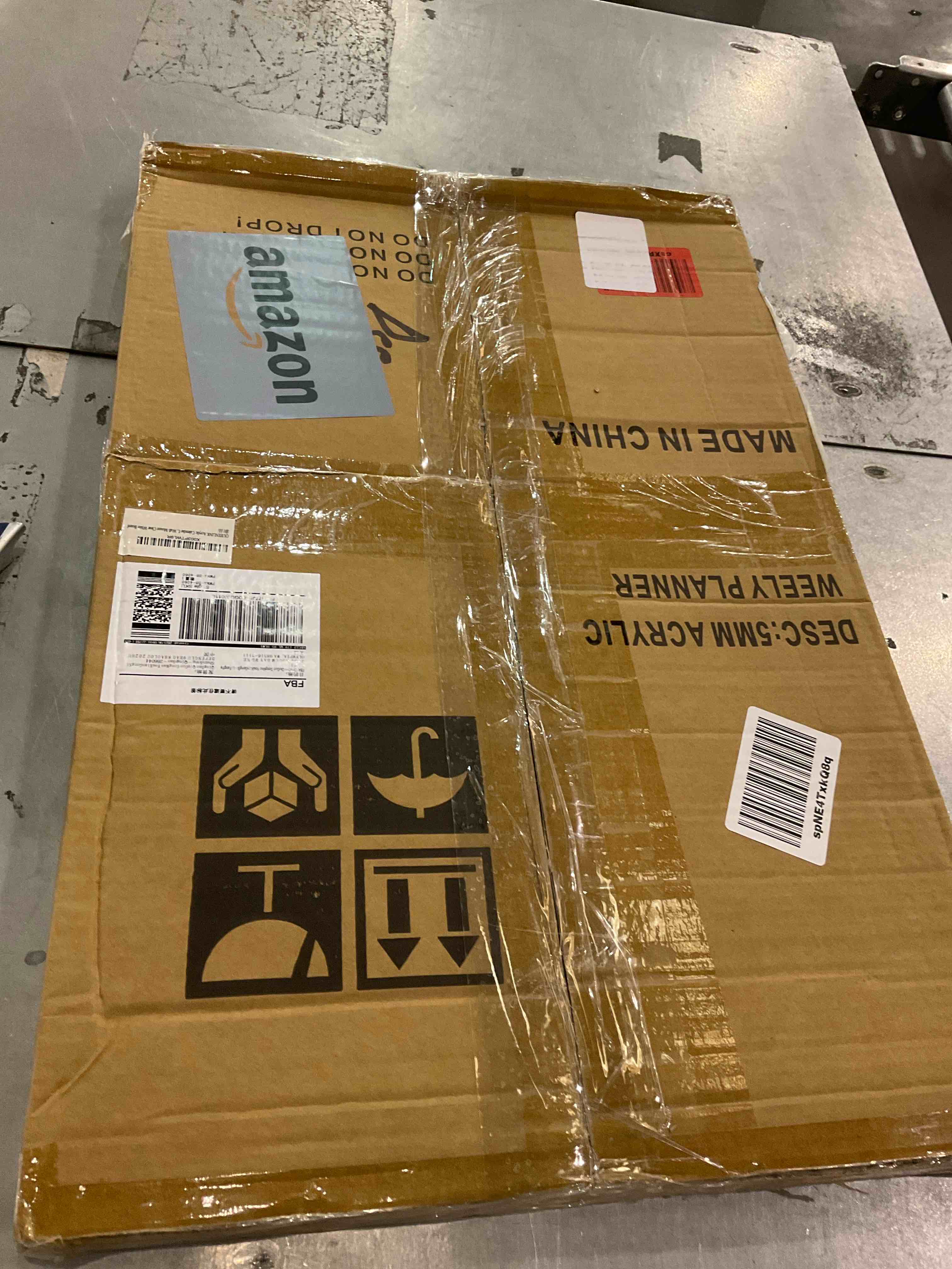 https://s3.amazonaws.com/lotting-images-prod/bidfta/GRA0281408_1727463634105.jpeg