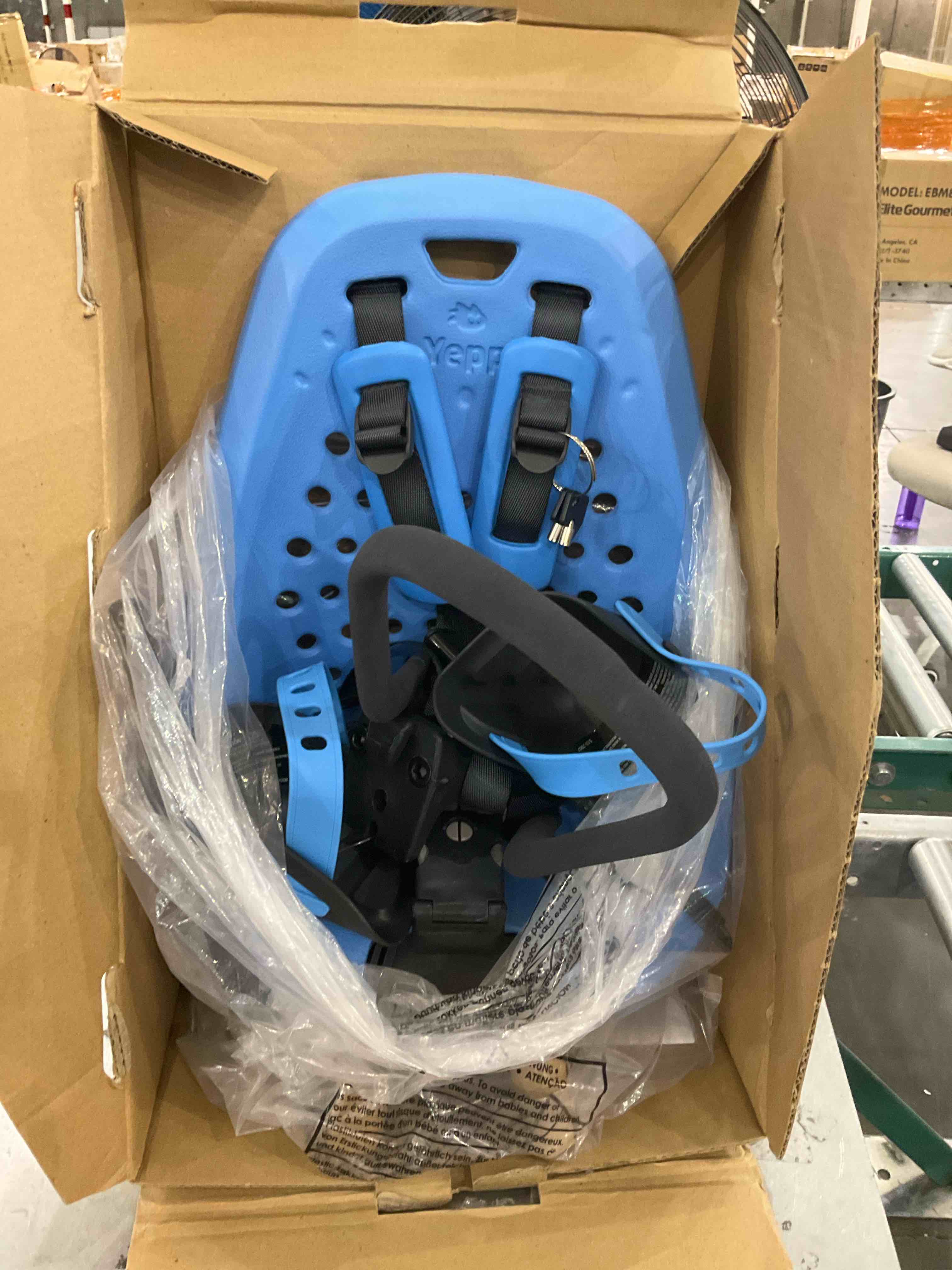 https://s3.amazonaws.com/lotting-images-prod/bidfta/GRA0282333_1729006644767.jpeg