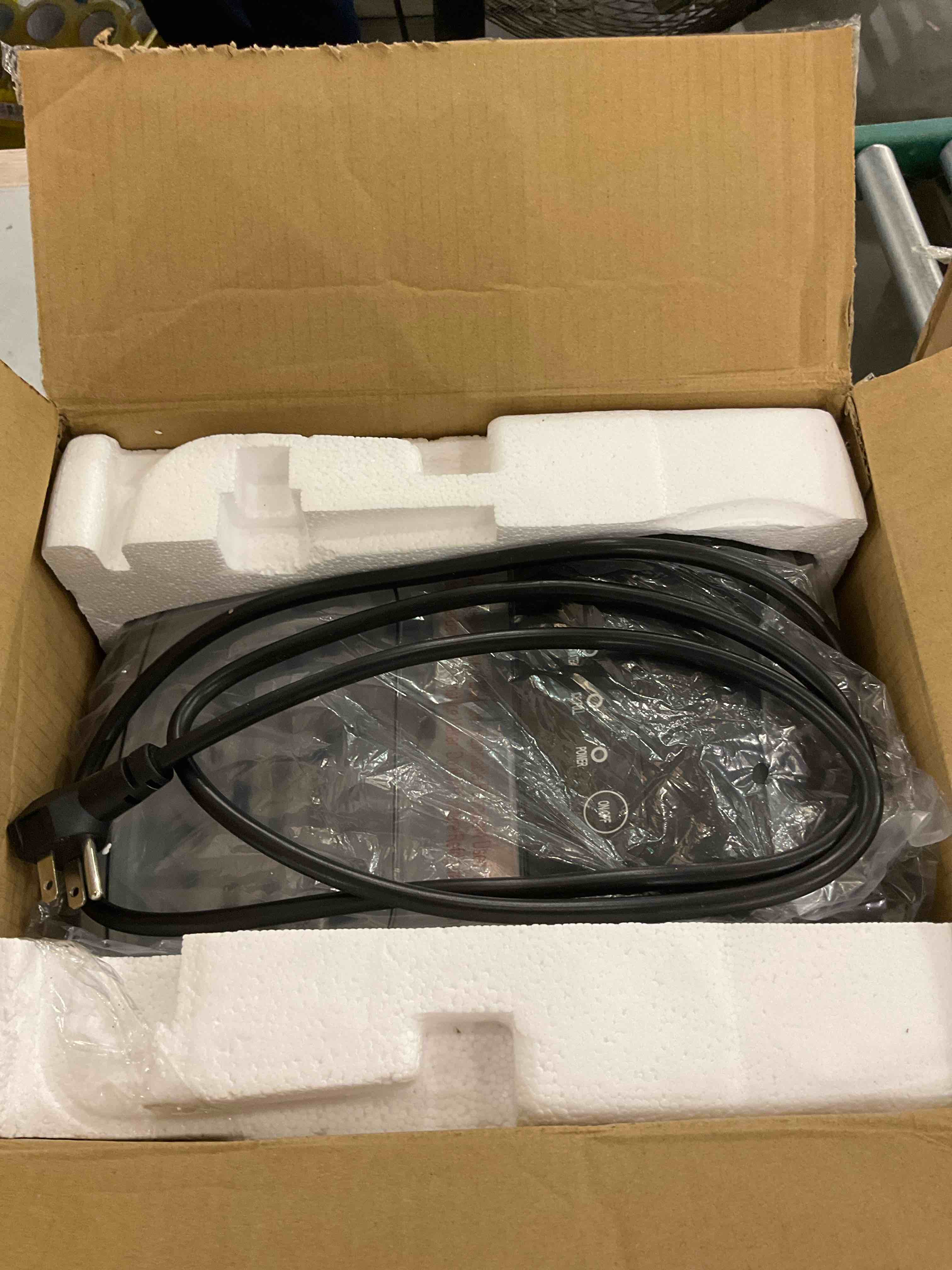 https://s3.amazonaws.com/lotting-images-prod/bidfta/GRA0282455_1728918087150.jpeg