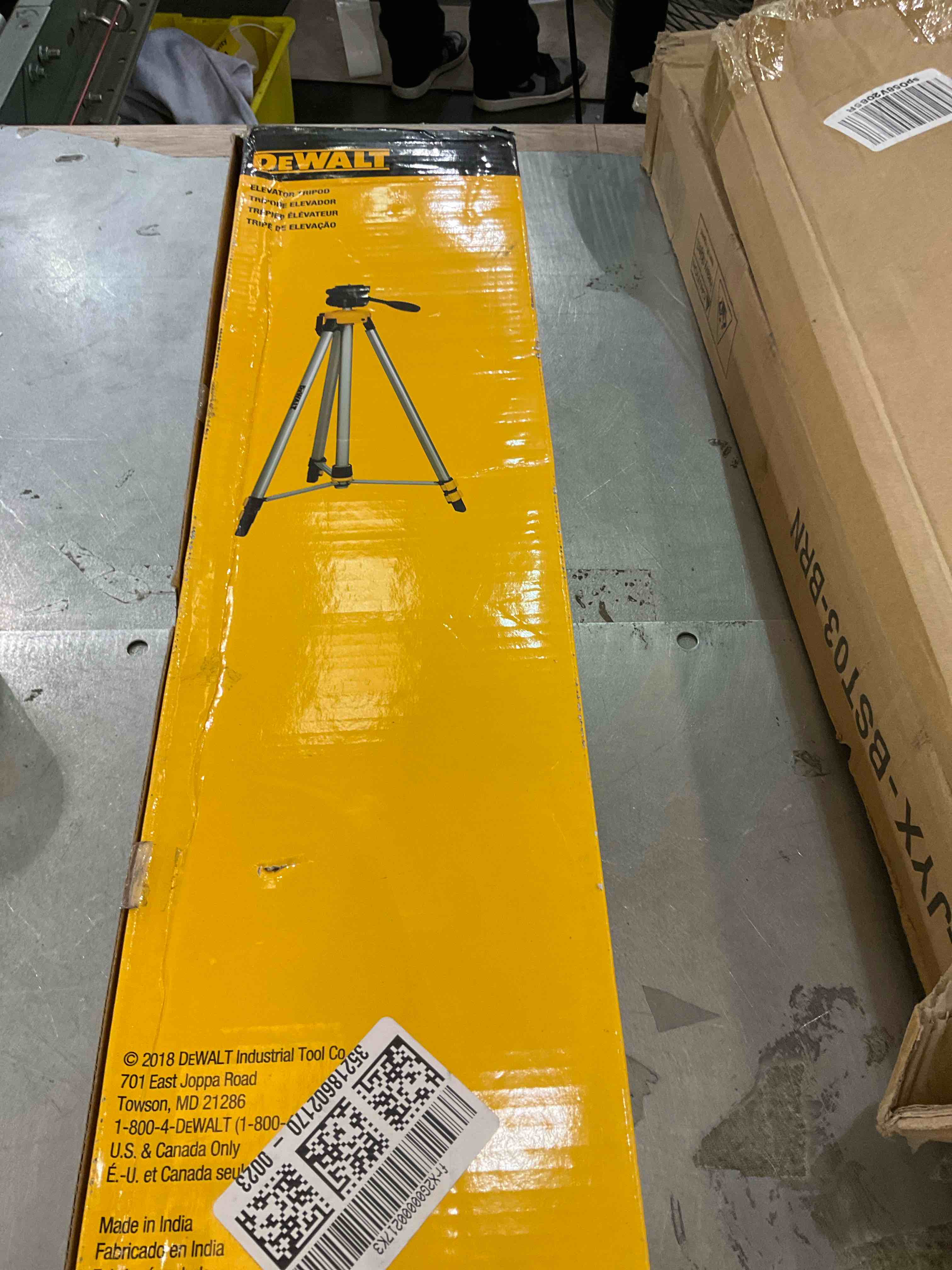 https://s3.amazonaws.com/lotting-images-prod/bidfta/GRA0282884_1728488936307.jpeg