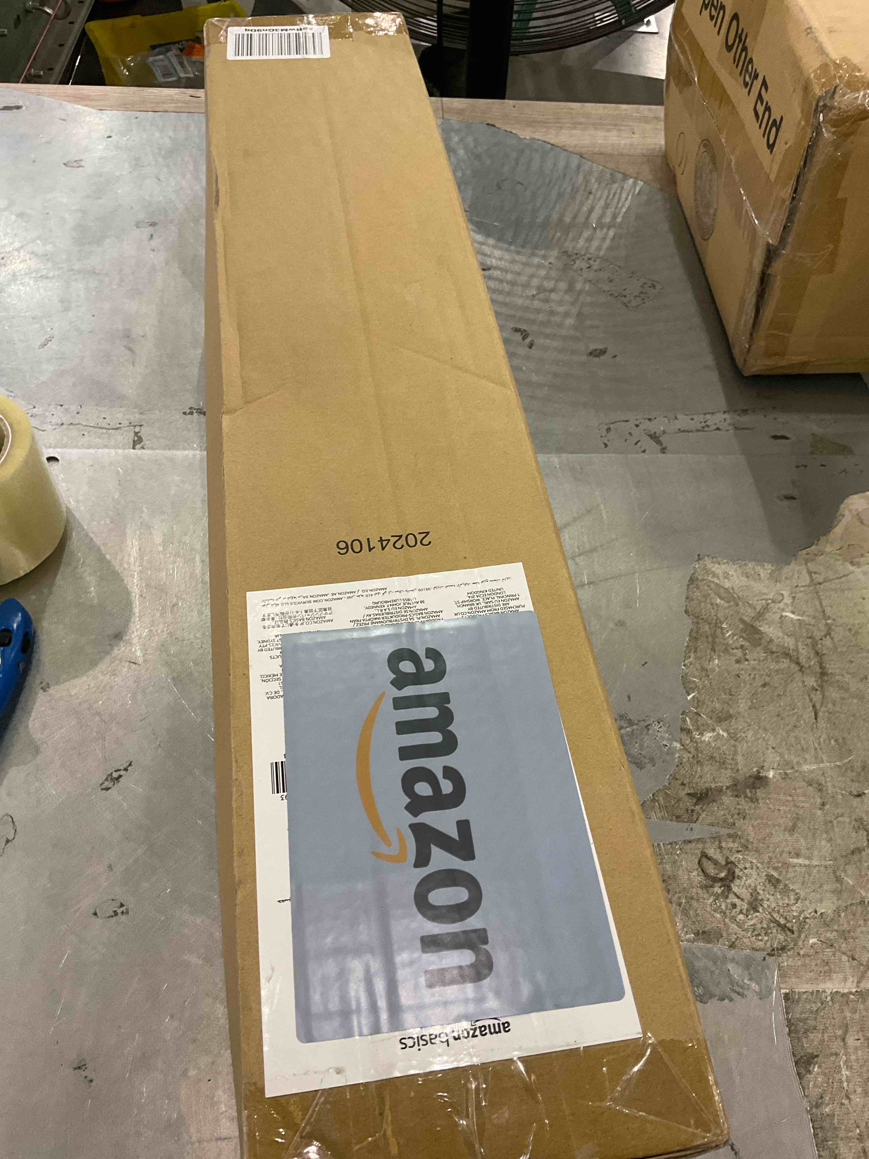 https://s3.amazonaws.com/lotting-images-prod/bidfta/GRA0283455_1727717657108.jpeg