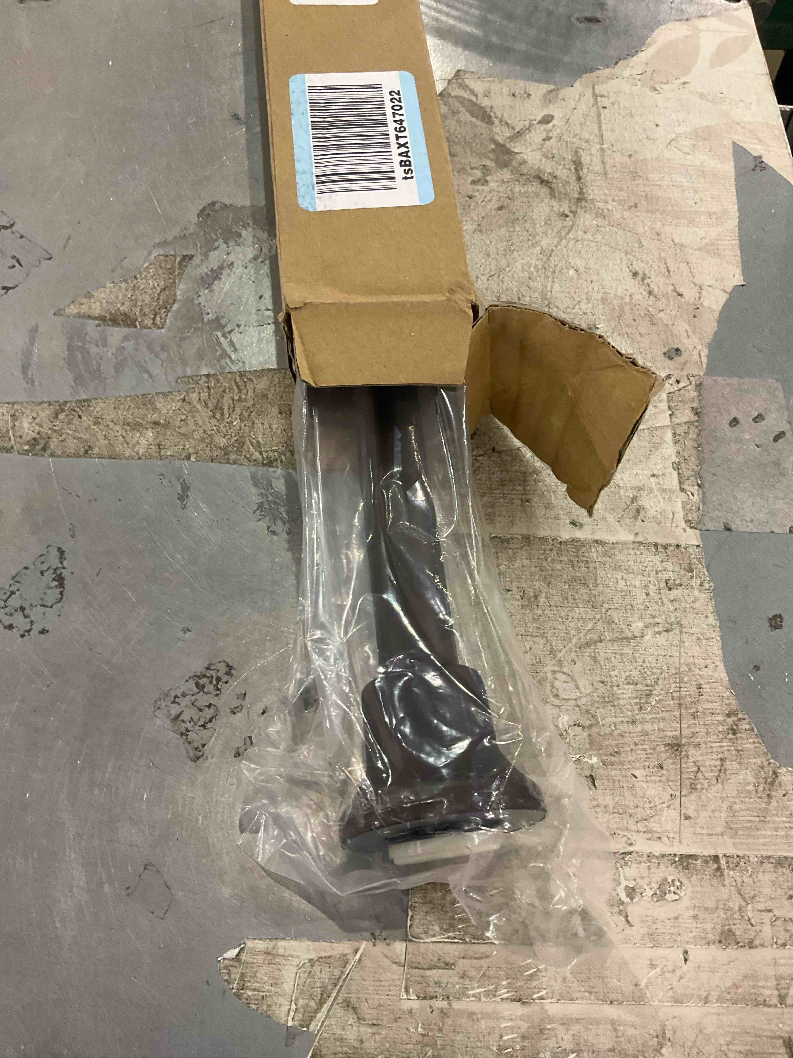 https://s3.amazonaws.com/lotting-images-prod/bidfta/GRA0283795_1727350869005.jpeg
