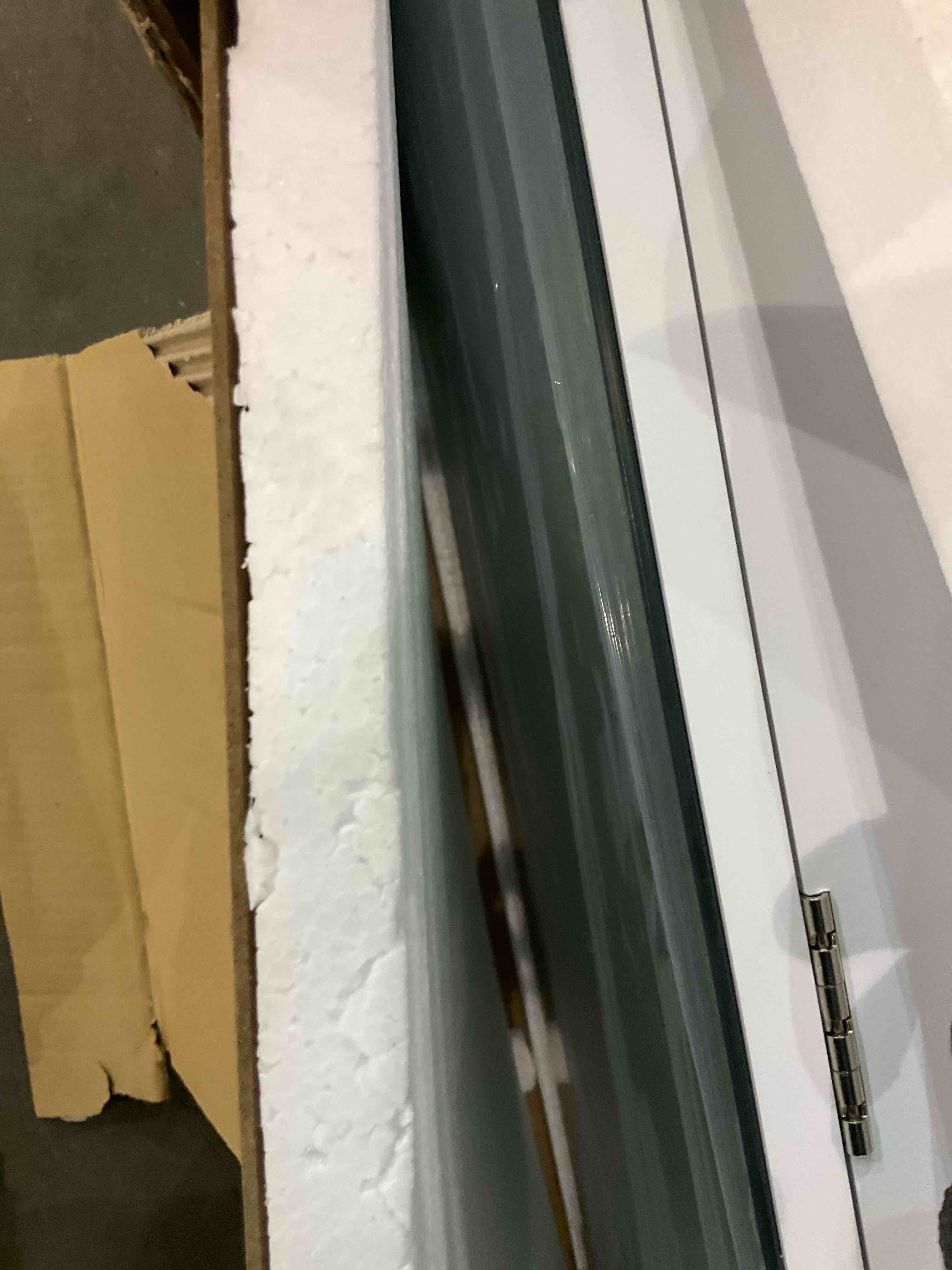 https://s3.amazonaws.com/lotting-images-prod/bidfta/GRA0284053_1737555880214.jpeg