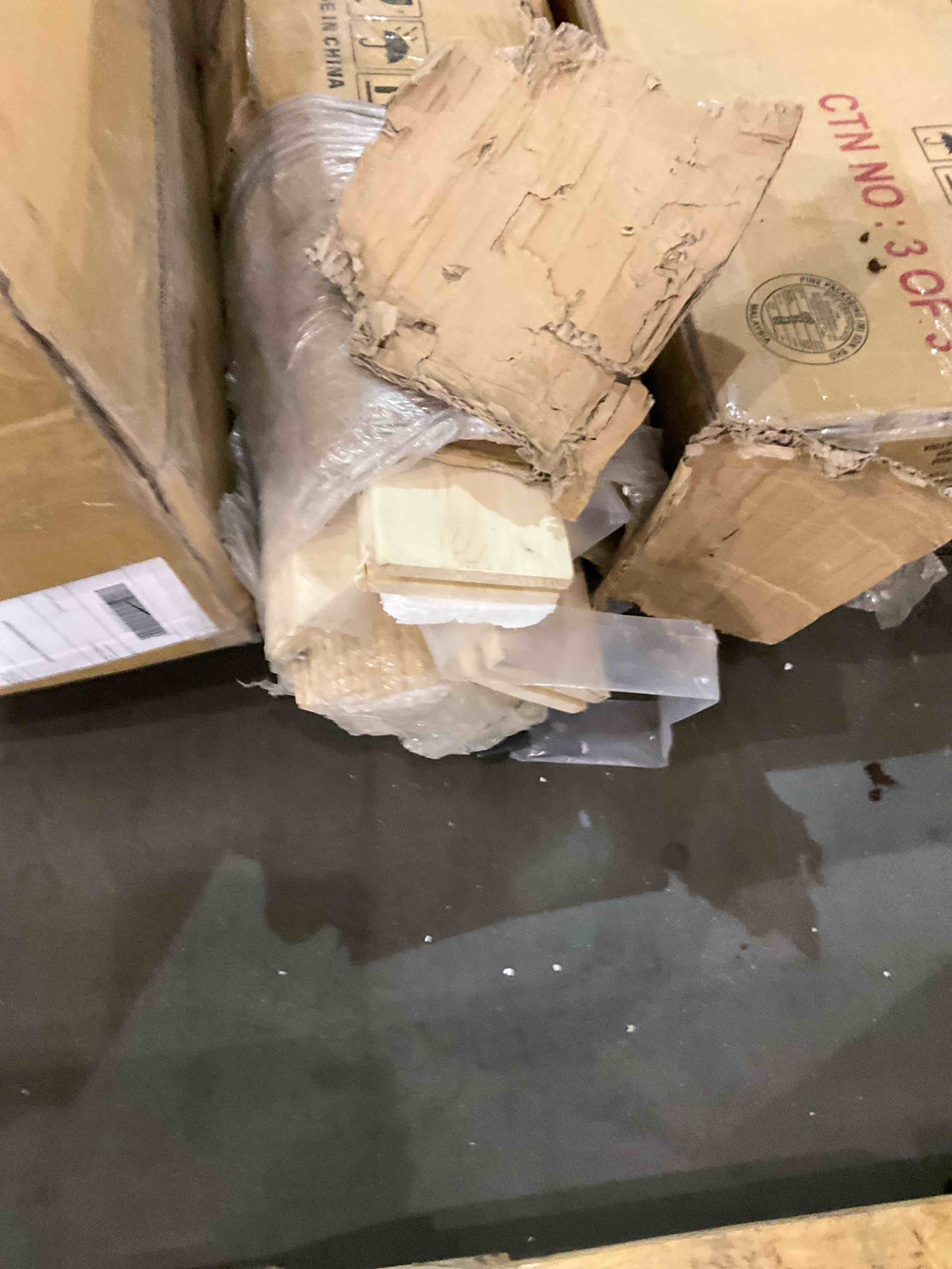 https://s3.amazonaws.com/lotting-images-prod/bidfta/GRA0284397_1737376670066.jpeg