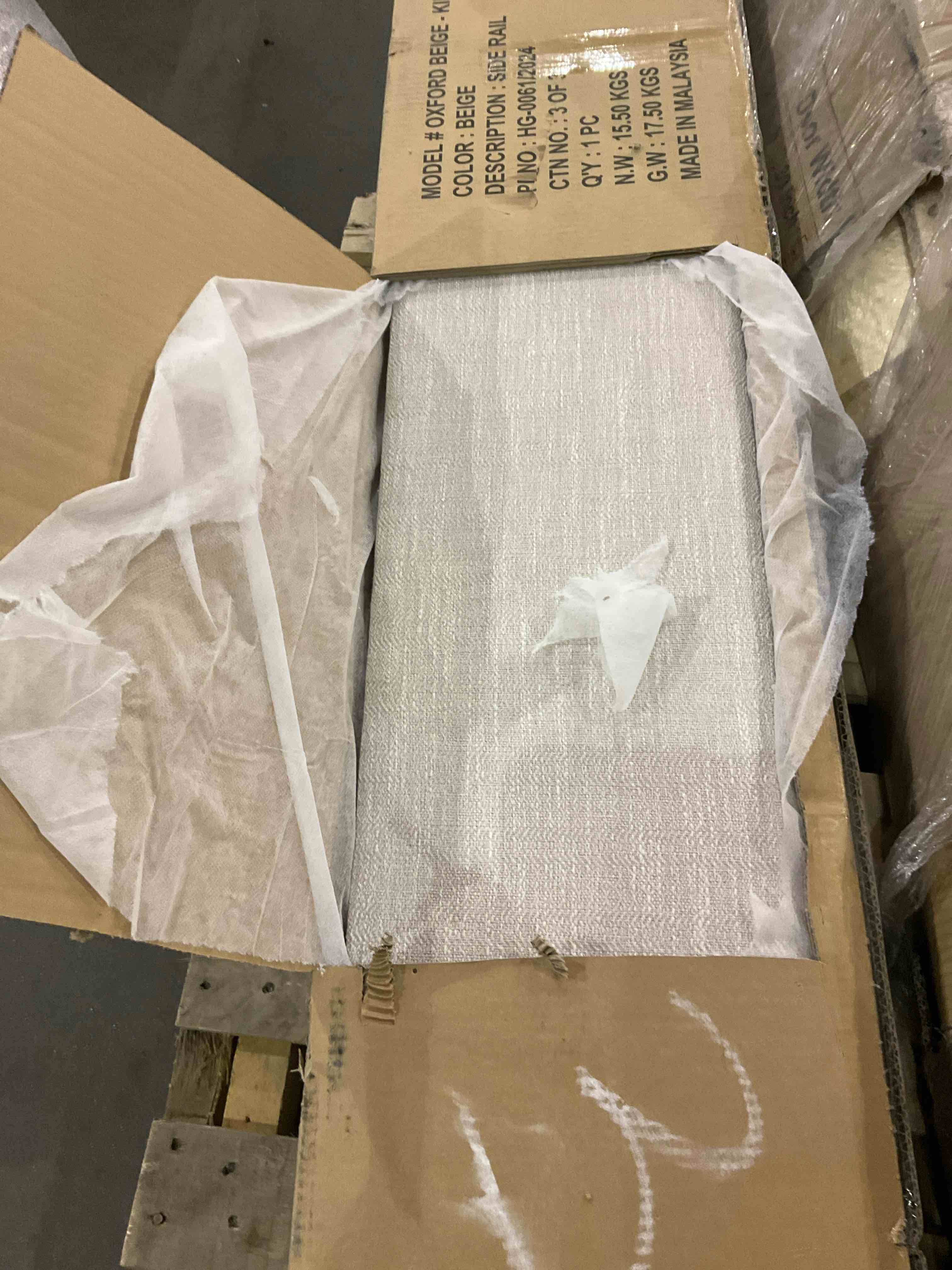 https://s3.amazonaws.com/lotting-images-prod/bidfta/GRA0284403_1737376547597.jpeg