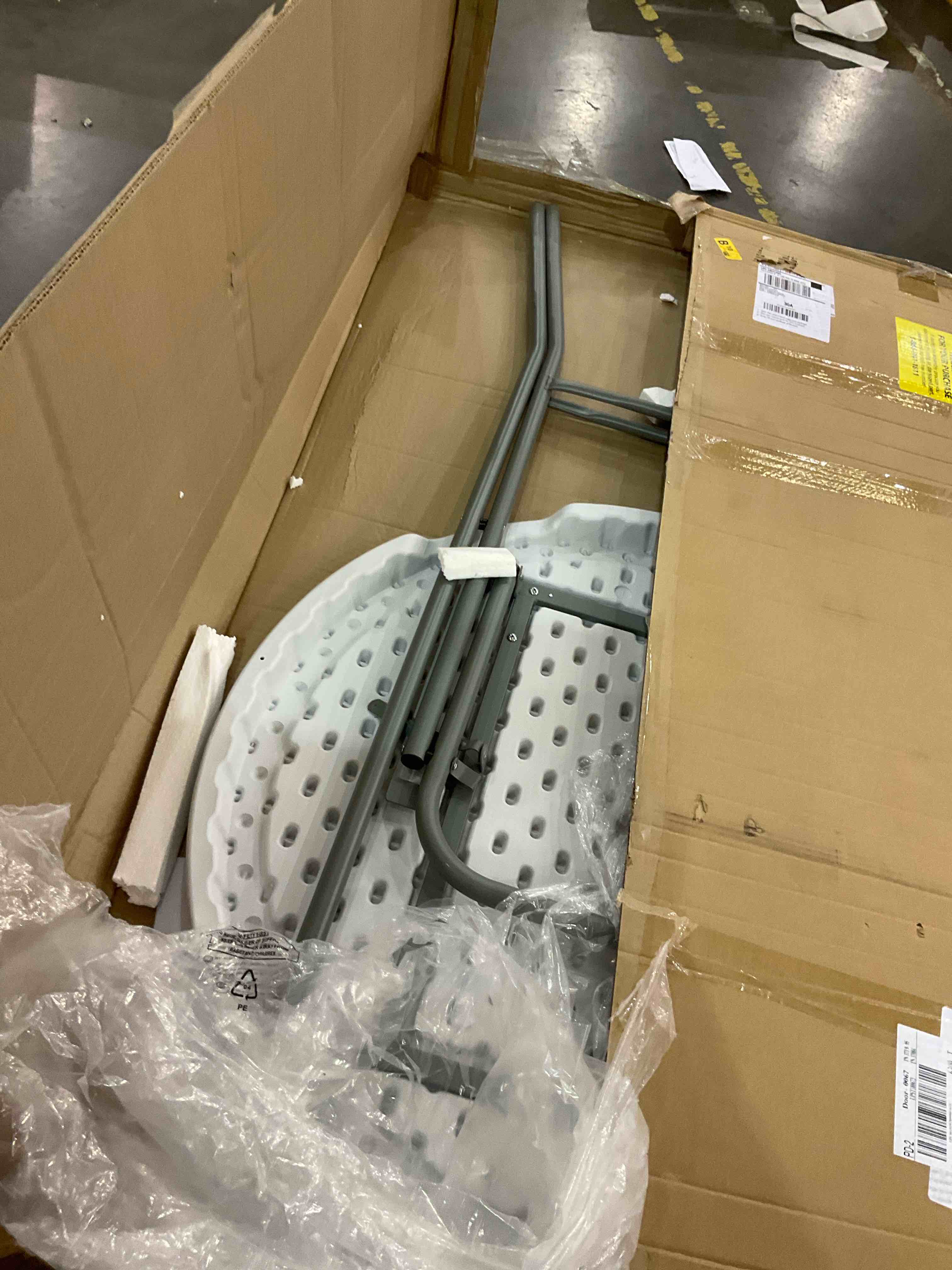 https://s3.amazonaws.com/lotting-images-prod/bidfta/GRA0285921_1734015360029.jpeg